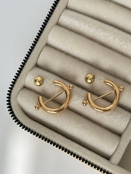 İTHAL DETAYLI GOLD HALKA KÜPE