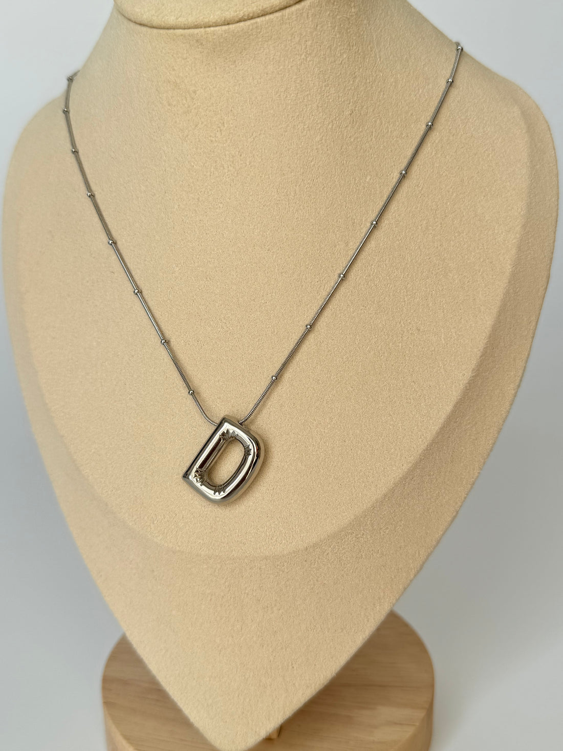 İthal Balon D Harf Silver Kolye