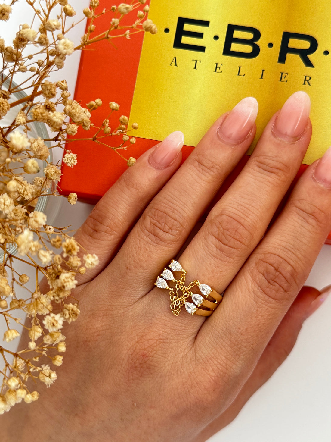 TUA ZİNCİR DETAYLI TAŞLI GOLD AYARLANABİLİR YÜZÜK