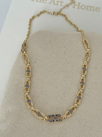 CELESTE ATAÇ DETAYLI GOLD KOLYE