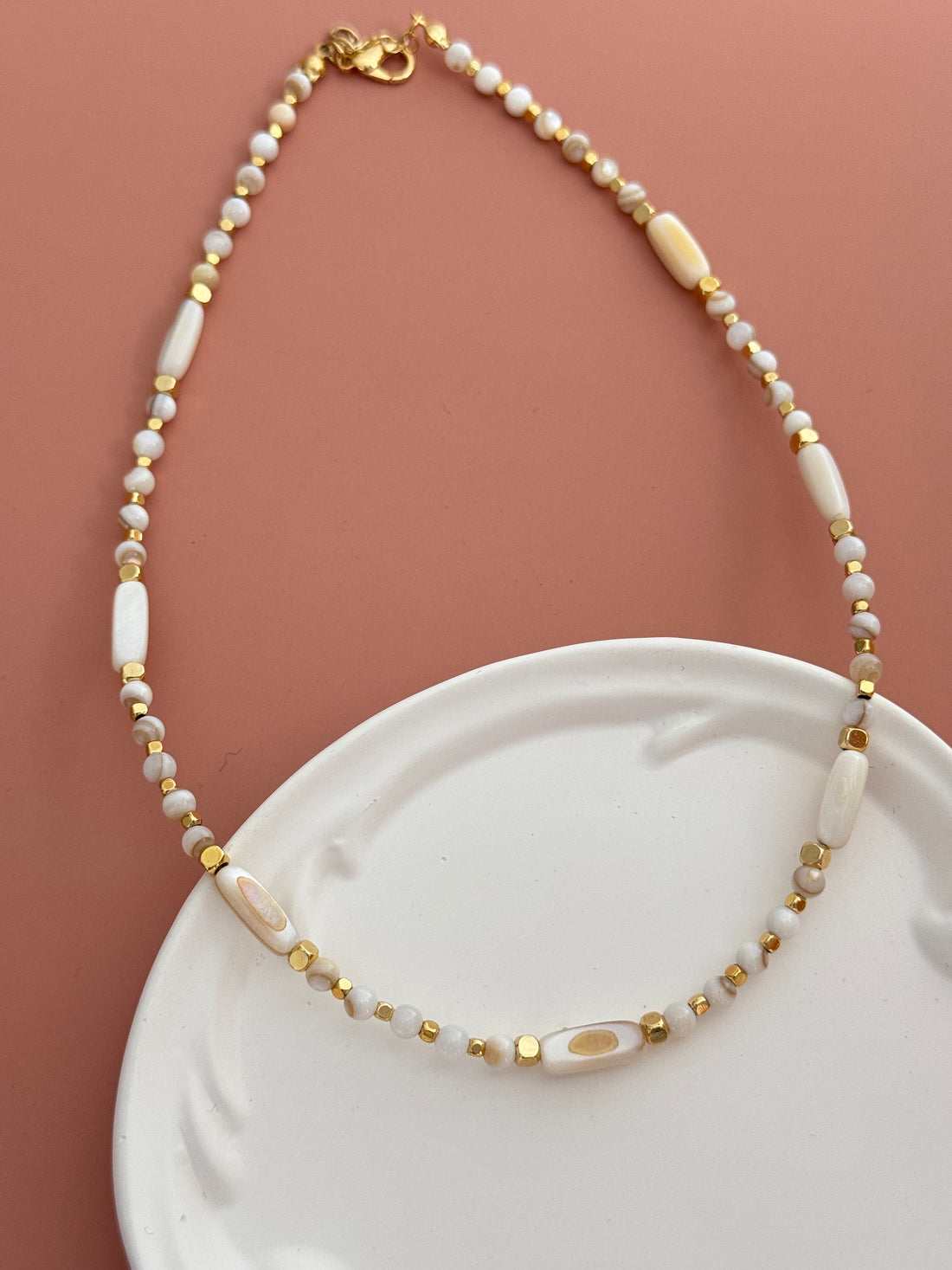 MAHUR ALTIN KAPLAMALI DORİKA DOĞAL TAŞLI KOLYE