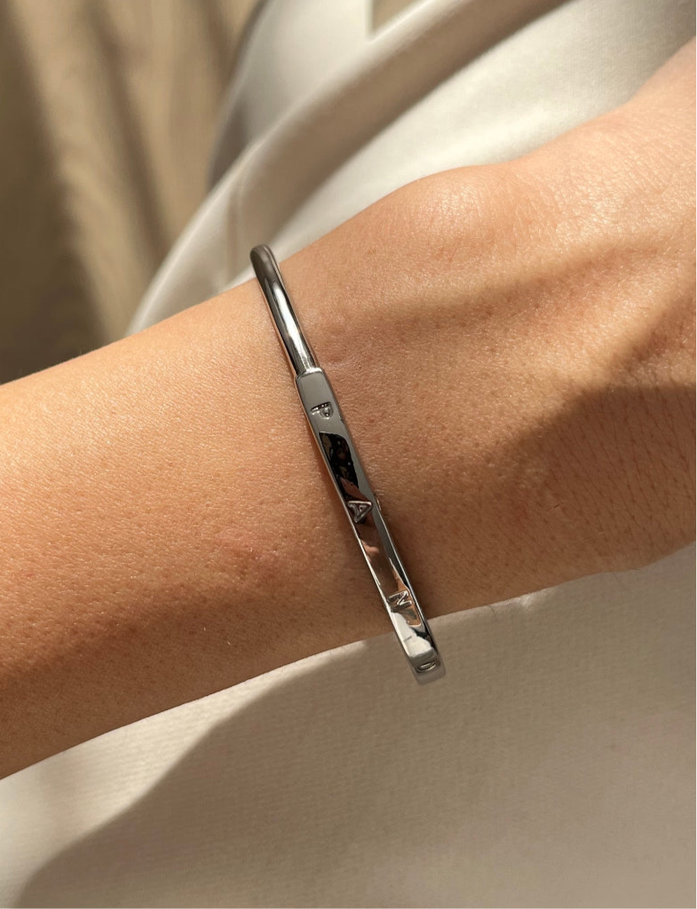 İTHAL MARKA MODEL SİLVER AYARLANABİLİR KELEPÇE BİLEZİK