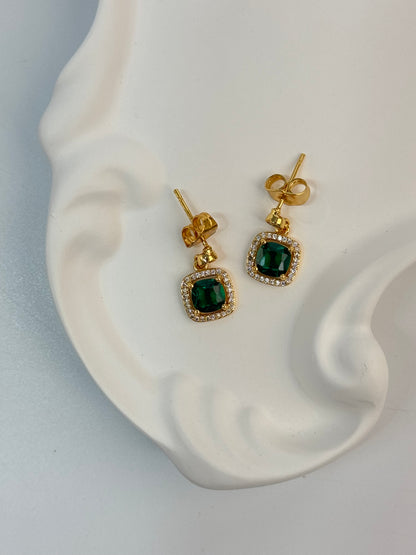 YEŞİL TAŞLI GOLD BAGET KÜPE