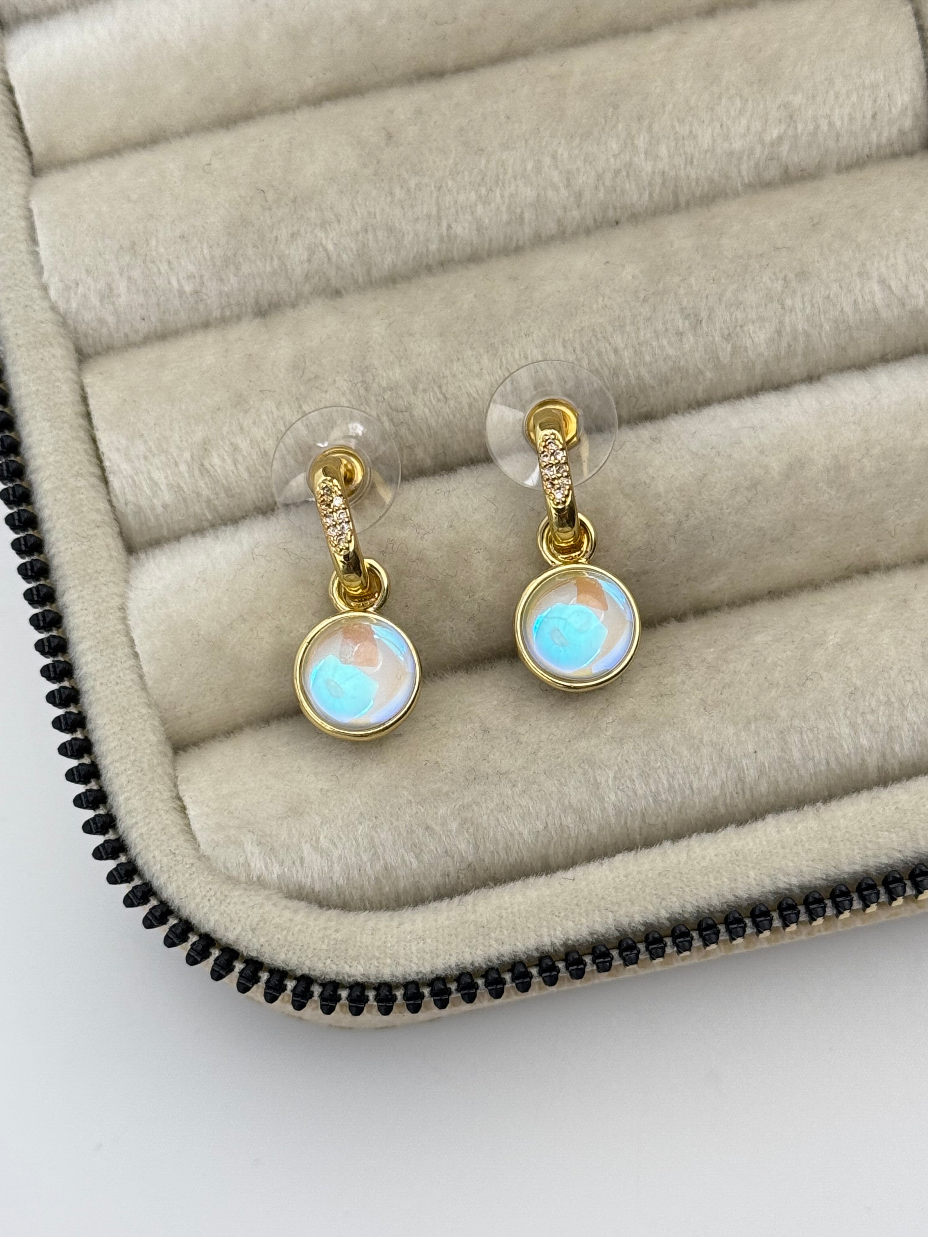 KEDİ GÖZLÜ İTHAL GOLD KÜPE