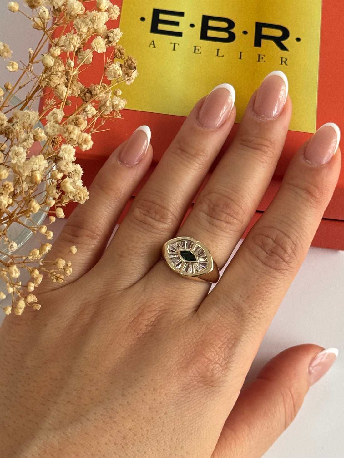 İTHAL YEŞİL TAŞLI GOLD AYARLANABİLİR YÜZÜK