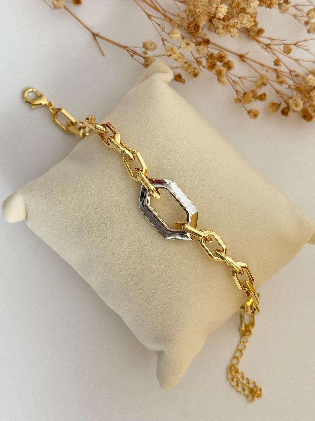 İTHAL GEOMETRİK DETAYLI GOLD BİLEKLİK