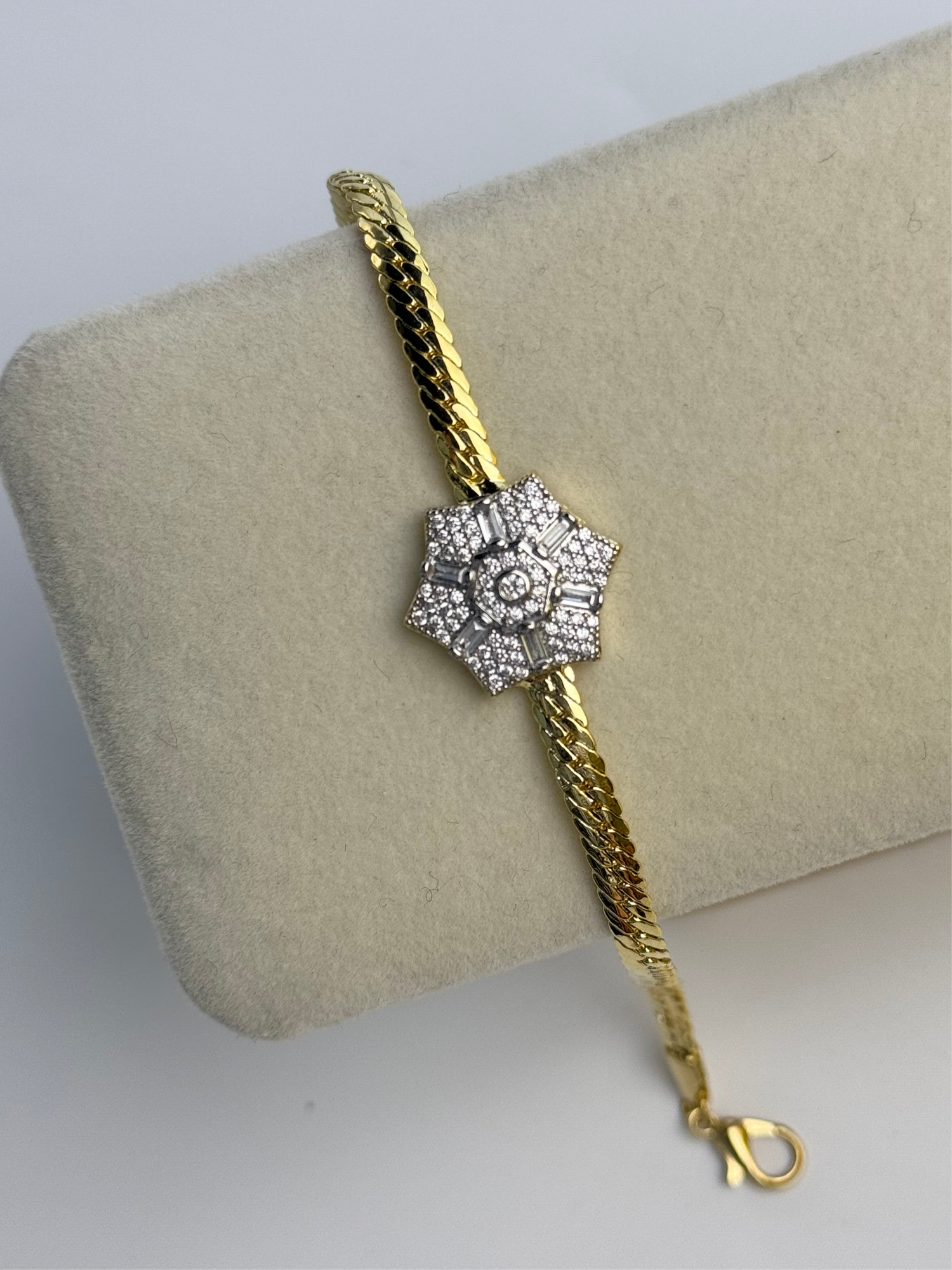 ZEMA TAŞLI GOLD BİLEKLİK