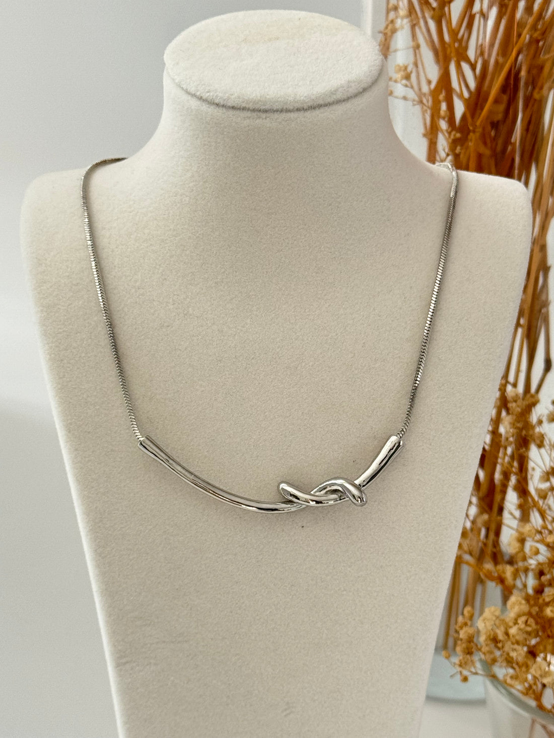 AYRA DÜĞÜM DETAYLI SİLVER KOLYE