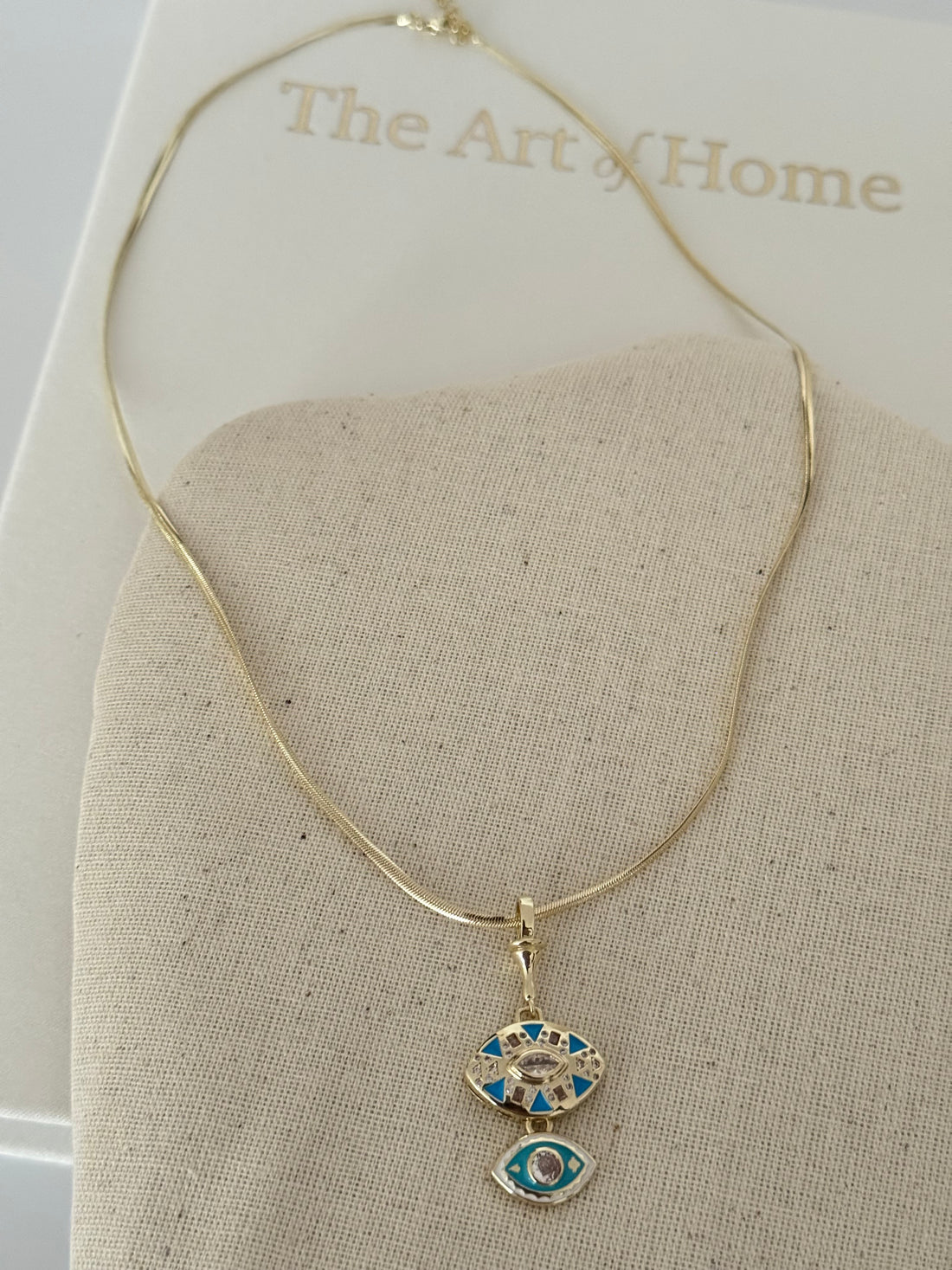 IVONNE GÖZ DETAYLI GOLD KOLYE