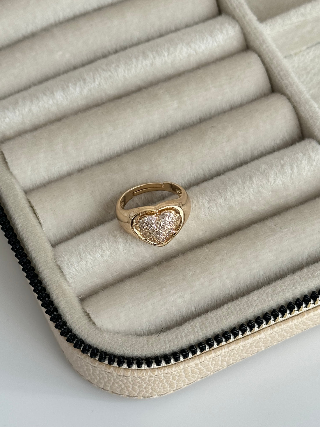 İTHAT KALP DETAYLI AYARLANABİLİR GOLD YÜZÜK