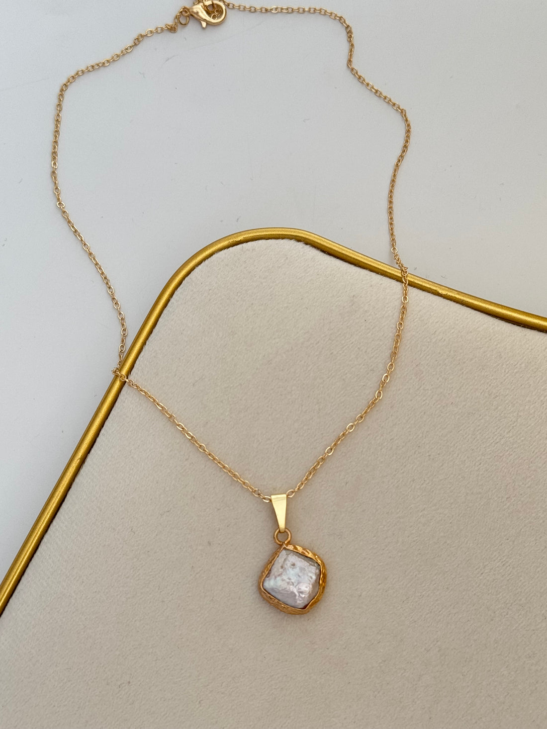 GERÇEK BAROK İNCİLİ ALTIN KAPLAMA KOLYE