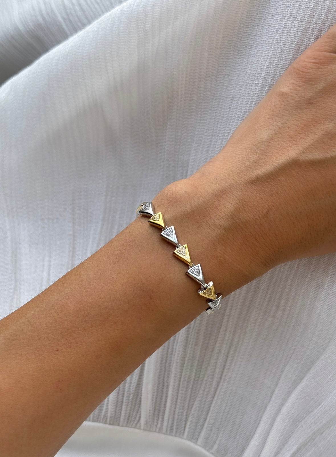 İTHAL ÜÇGEN ÇİFT RENK BİLEKLİK