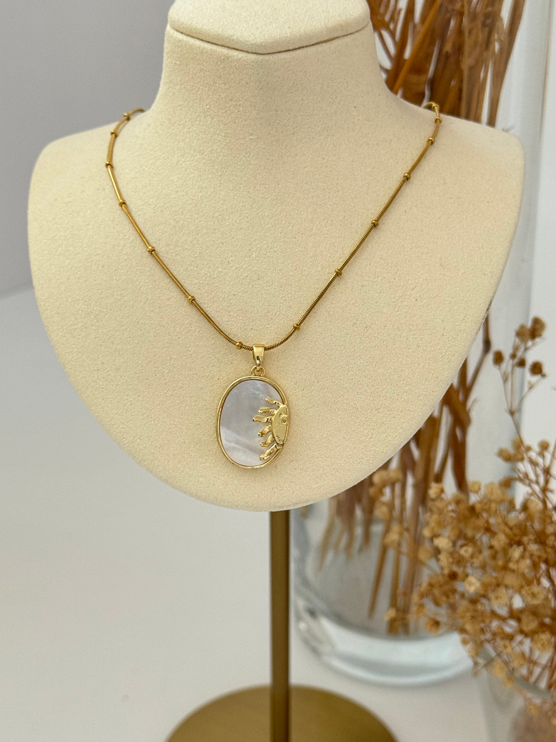 GÜNEŞ DETAYLI GOLD ÇELİK KOLYE