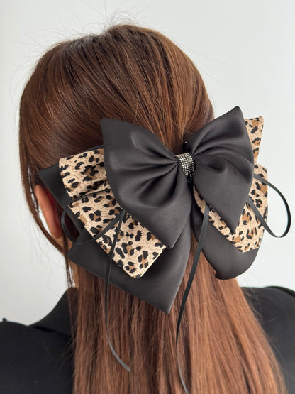 İTHAL LEOPARLI FİYONKLU KURDELELİ MANDAL TOKA