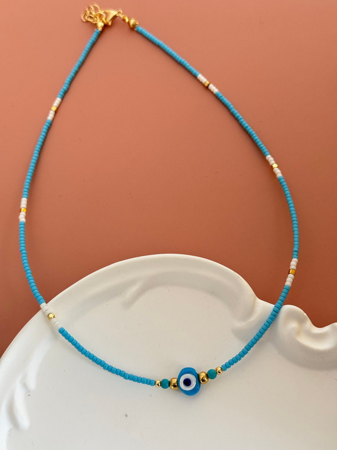 AZRA DOĞAL TAŞLI NAZAR NONCUK DETAYLI MAVİ BONCUK KOLYE