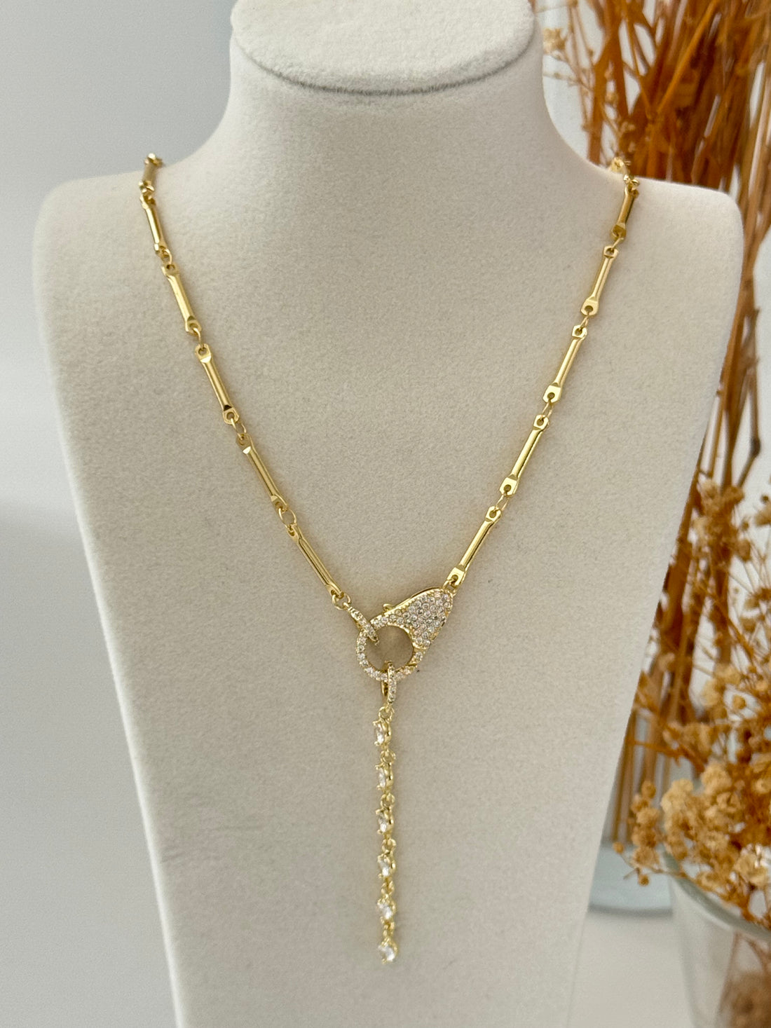 İTHAL TAŞLI ISTAKOZ PENÇELİ GOLD KOLYE