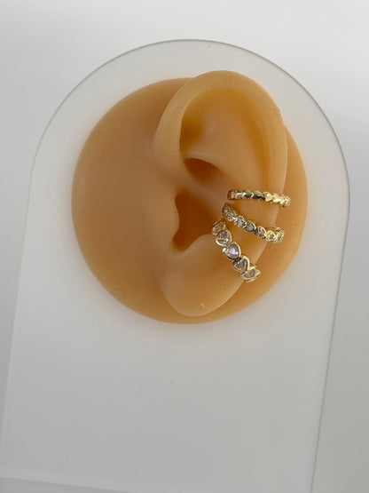 İTHAL 3LÜ KALP DETAYLI GOLD KIKIRDAK KÜPE SETİ EARCUFF