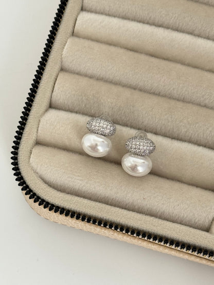 İTHAL İNCİ DETAYLI SİLVER KÜPE