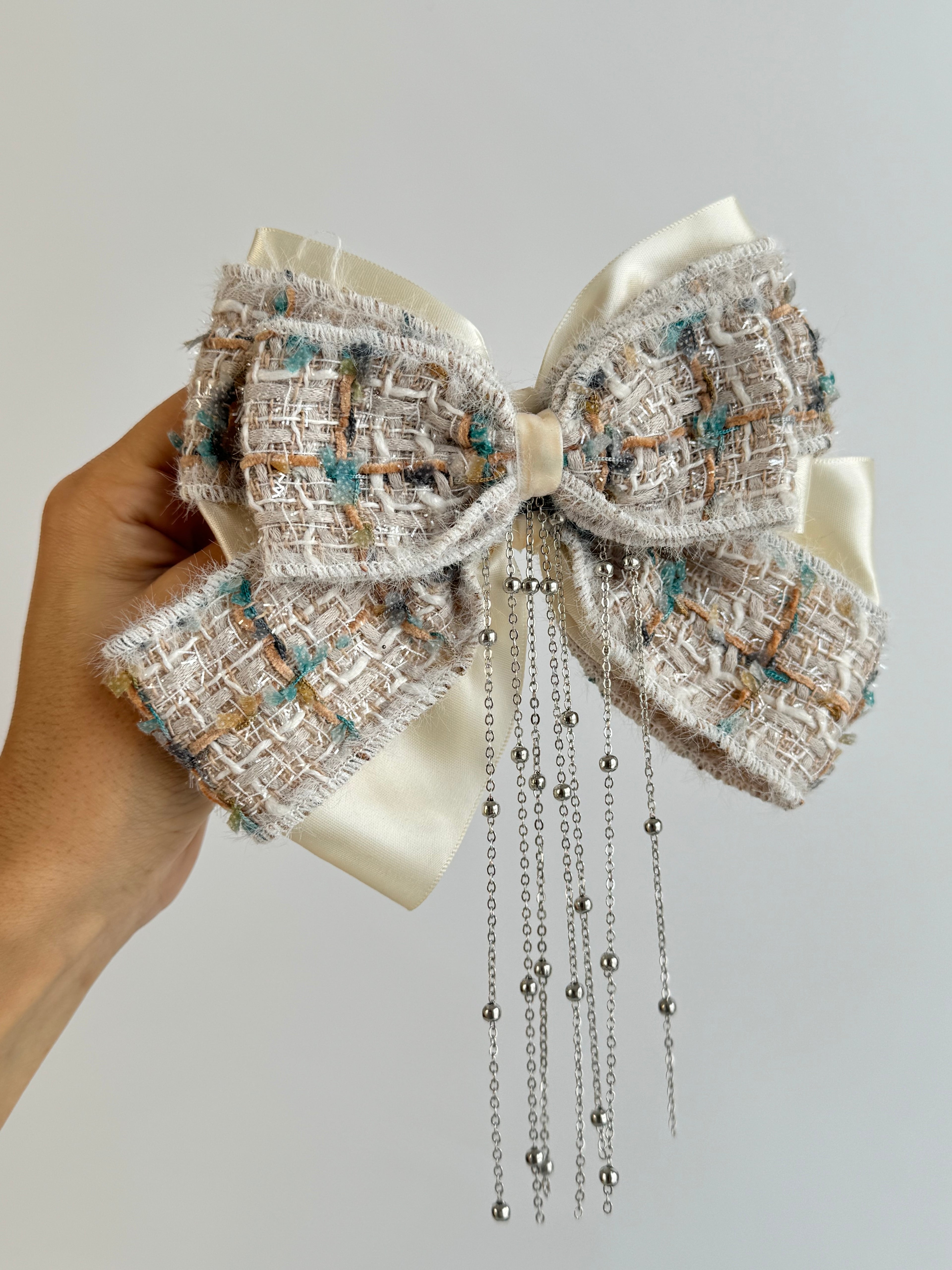 İTHAL  TÜVİT KUMAŞLI KREM FİYONKLU TOKA