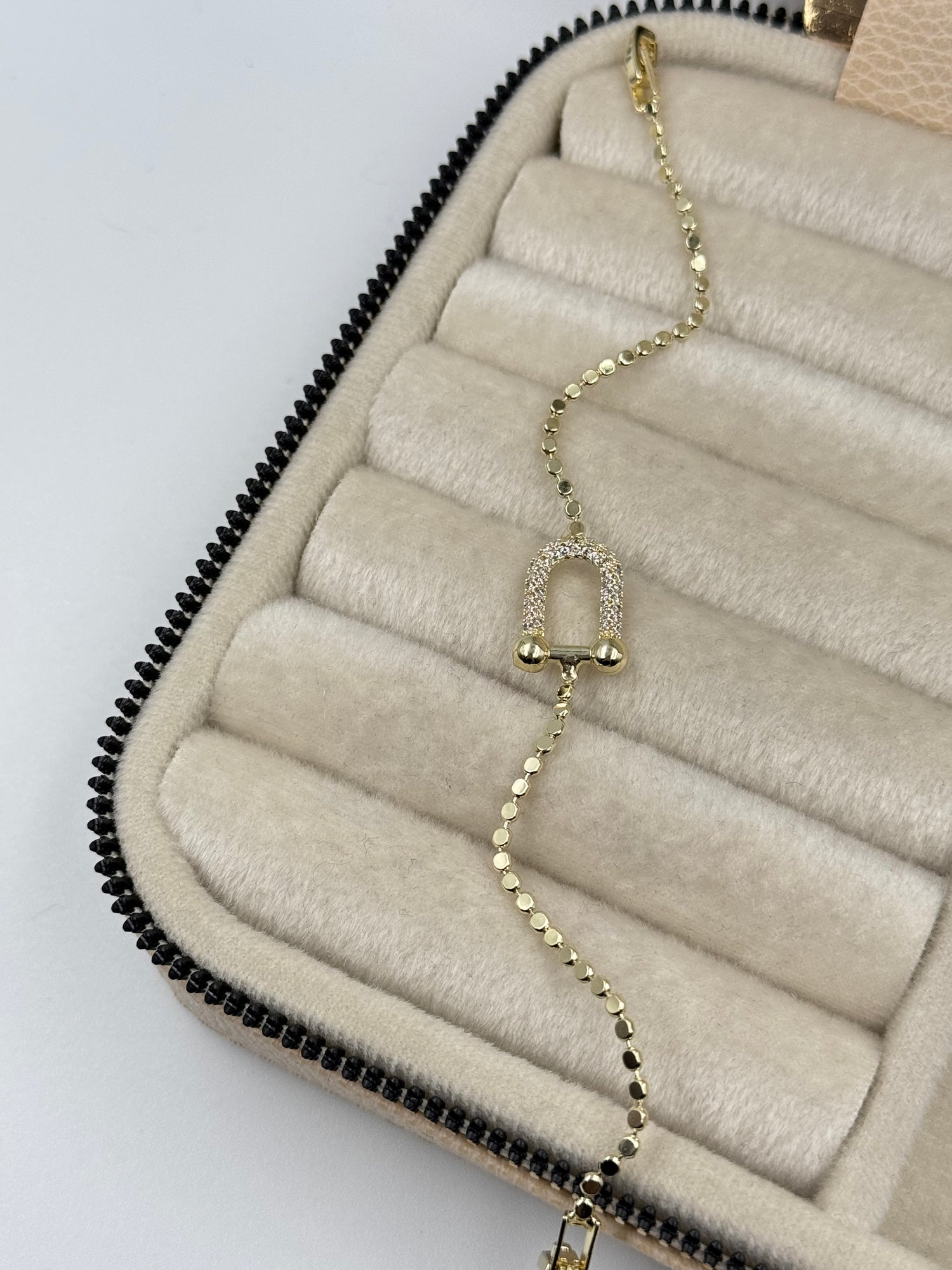 AVENA MARKA MODEL DETAYLI EZME GOLD BİLEKLİK