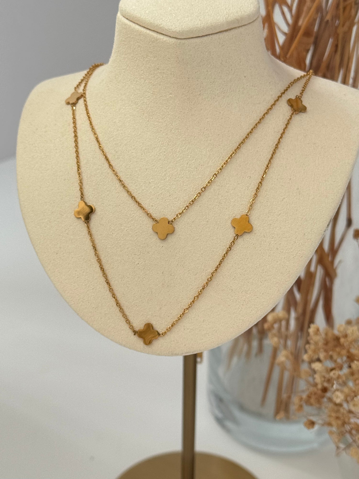 YONCA DETAYLI GOLD ÇELİK KOLYE