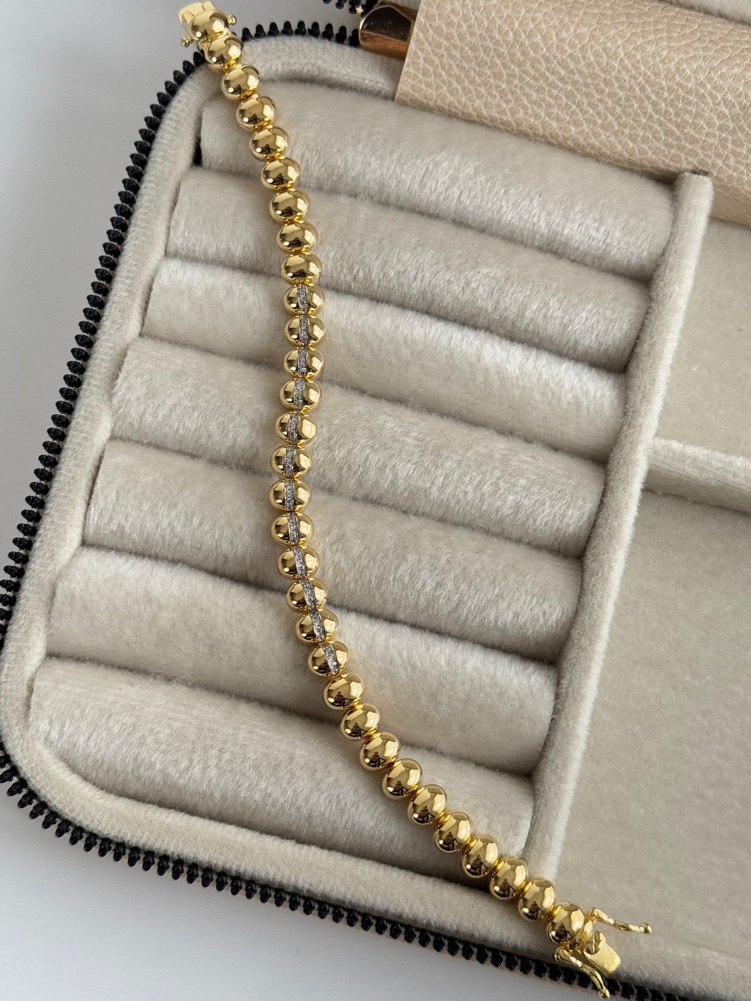 İTHAL OVAL DETAYLI GOLD BİLEKLİK