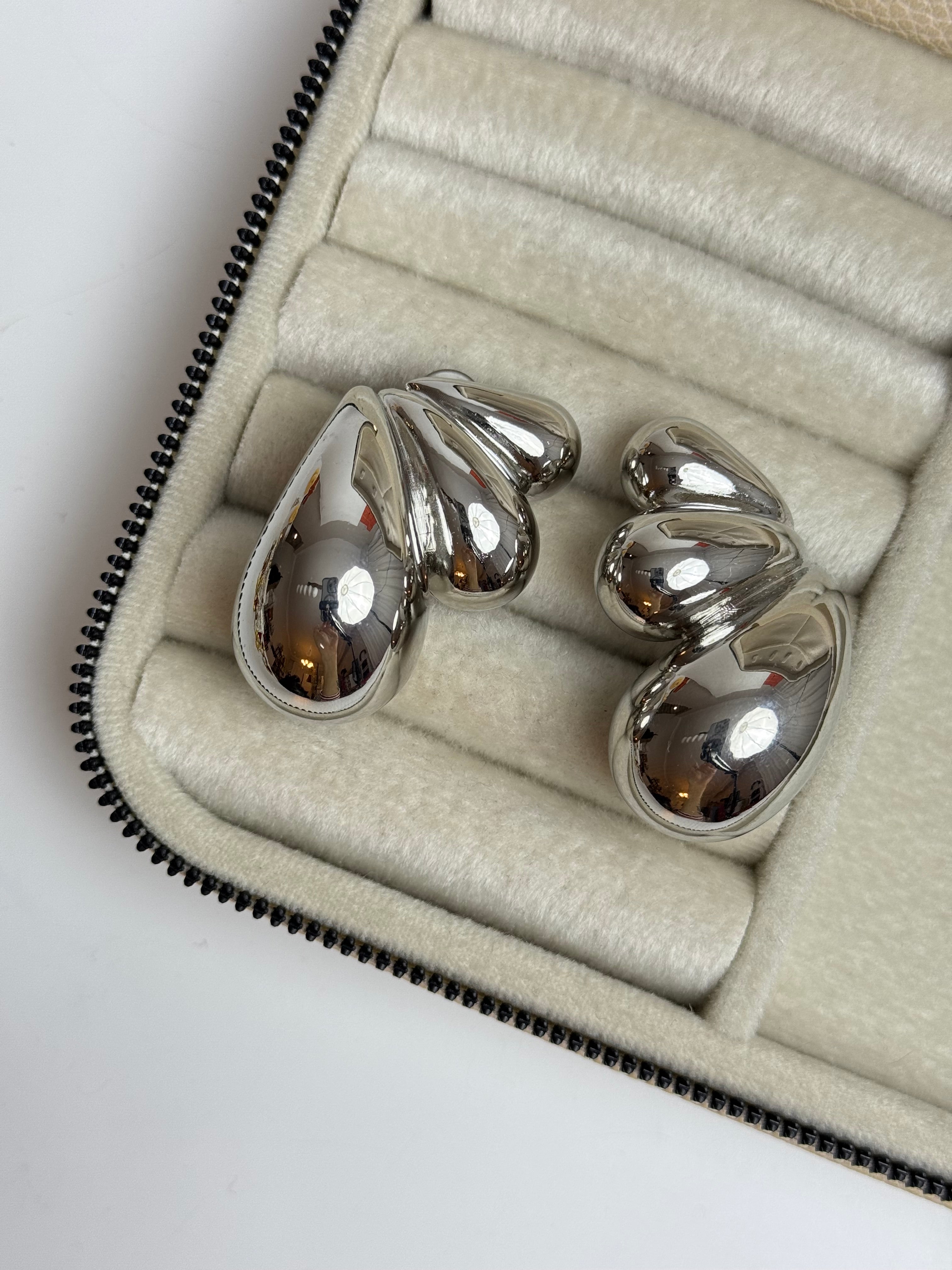 İTHAL DAMLA MODEL SİLVER MARKA MODEL KÜPE