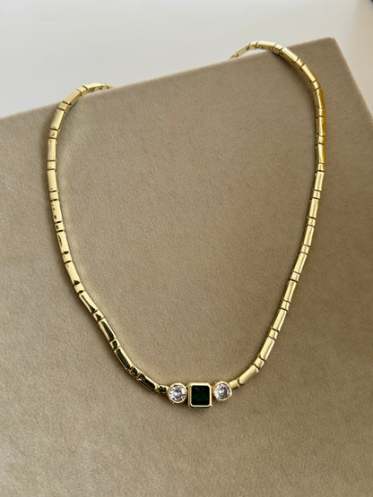 OZRA YEŞİL TAŞLI GOLD KOLYE