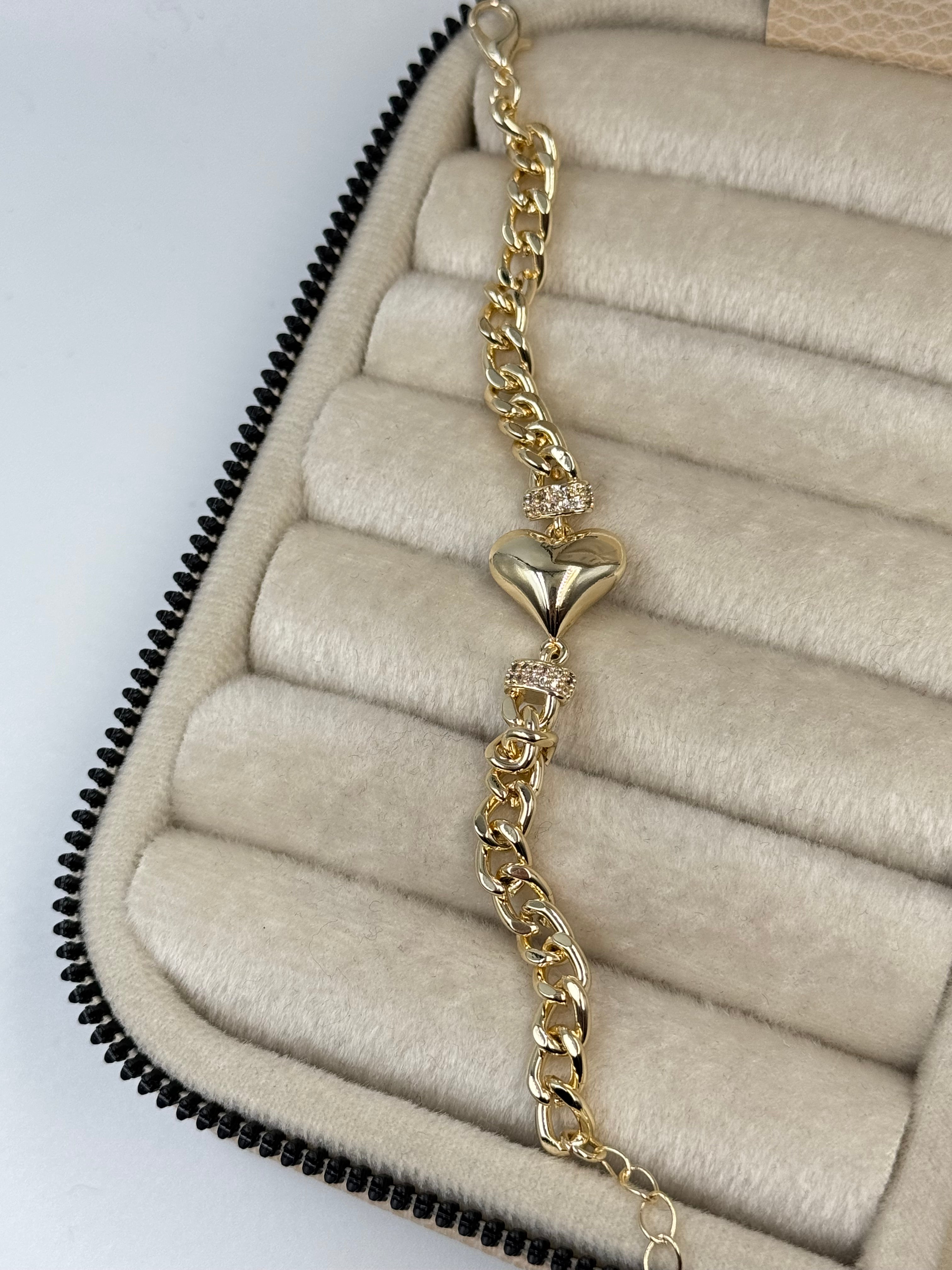 İTHAL KALP DETAYLI BİLEKLİK