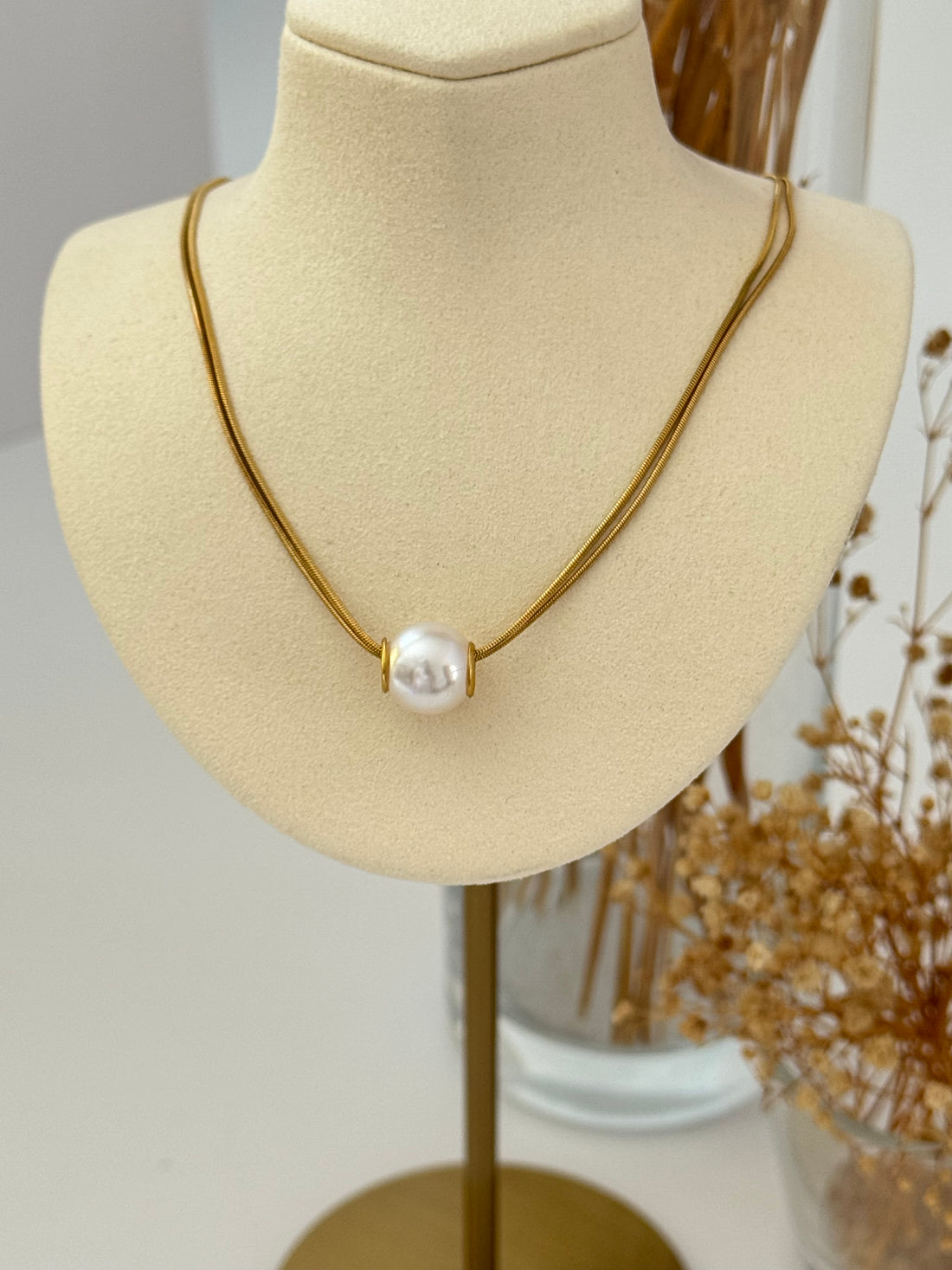 İTHAL İNCİ DETAYLI ÇELİK KOLYE