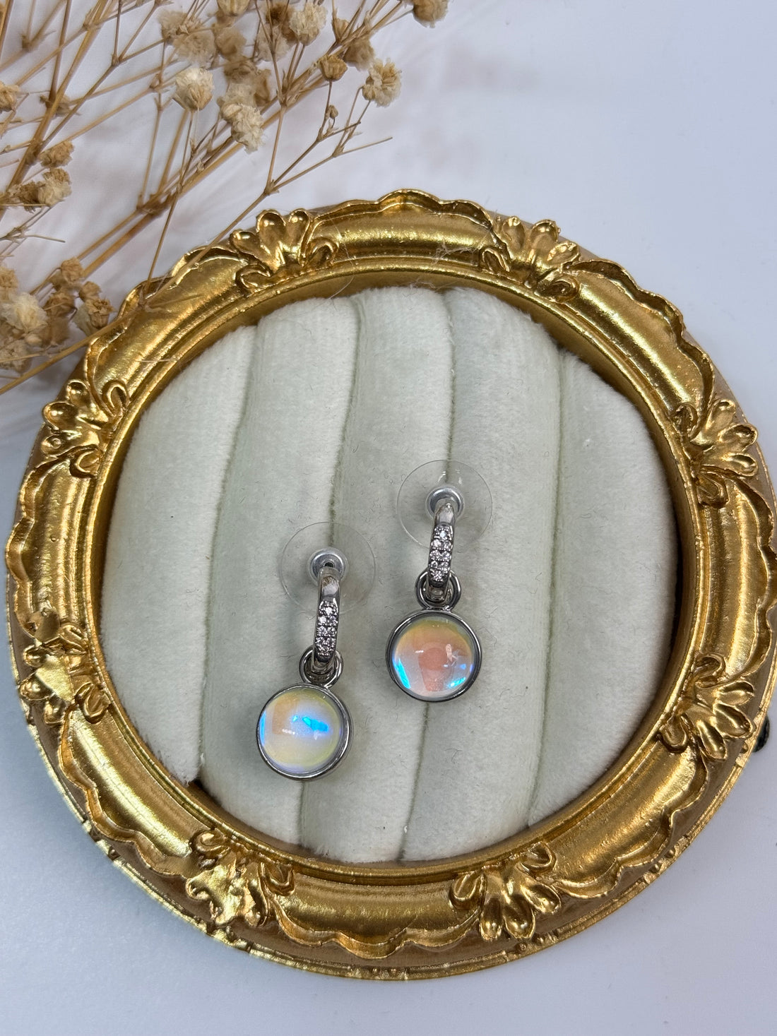 KEDİ GÖZLÜ İTHAL SİLVER KÜPE