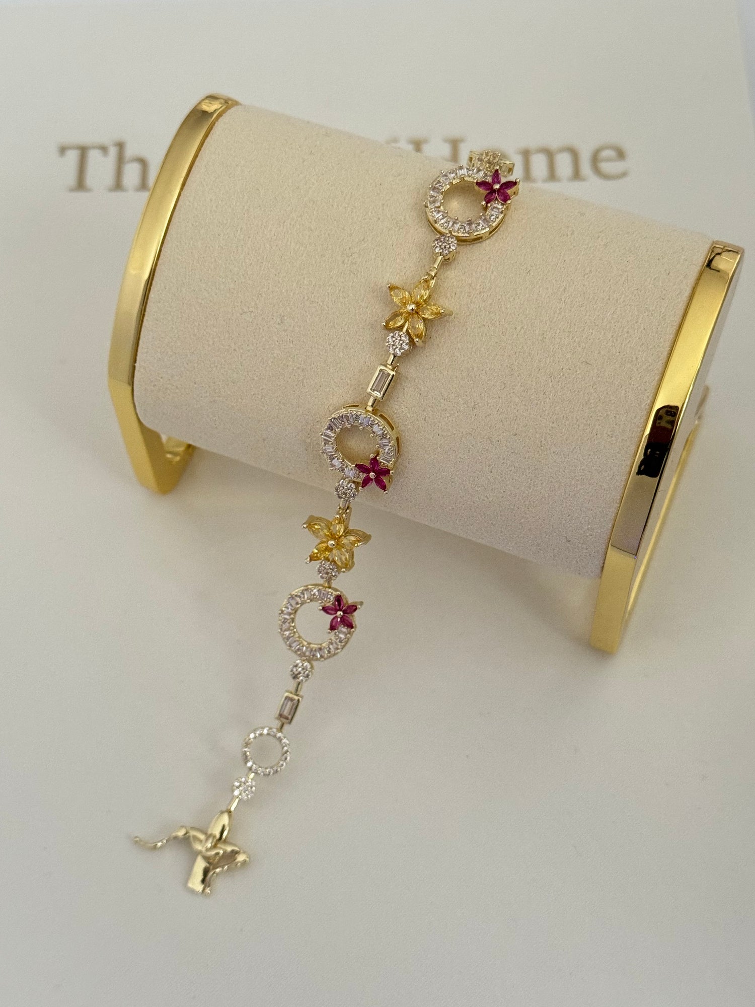 CELİNE YILDIZ DETAYLI GOLD BİLEKLİK