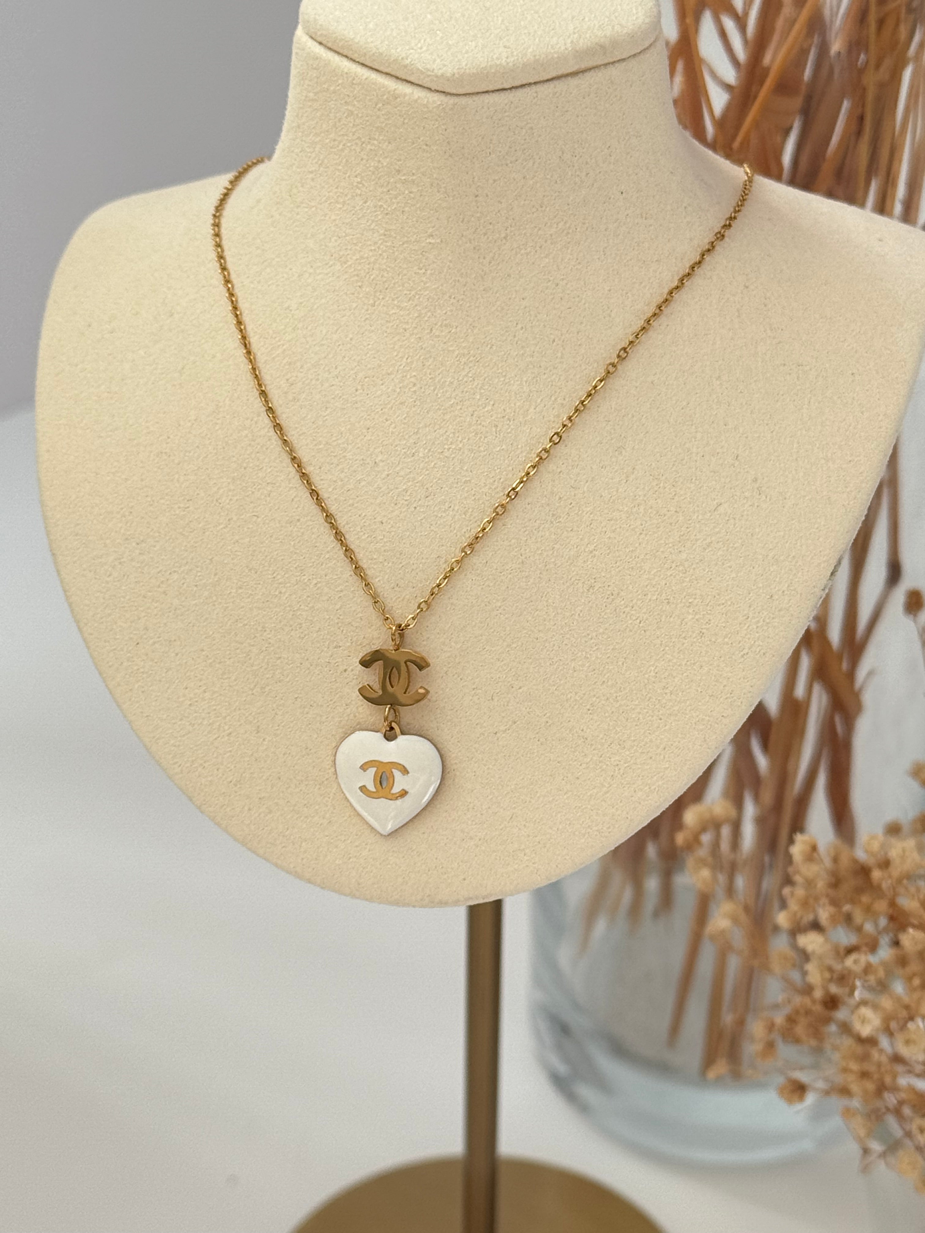 BEYAZ MİNELİ MARKA MODEL GOLD ÇELİK KOLYE