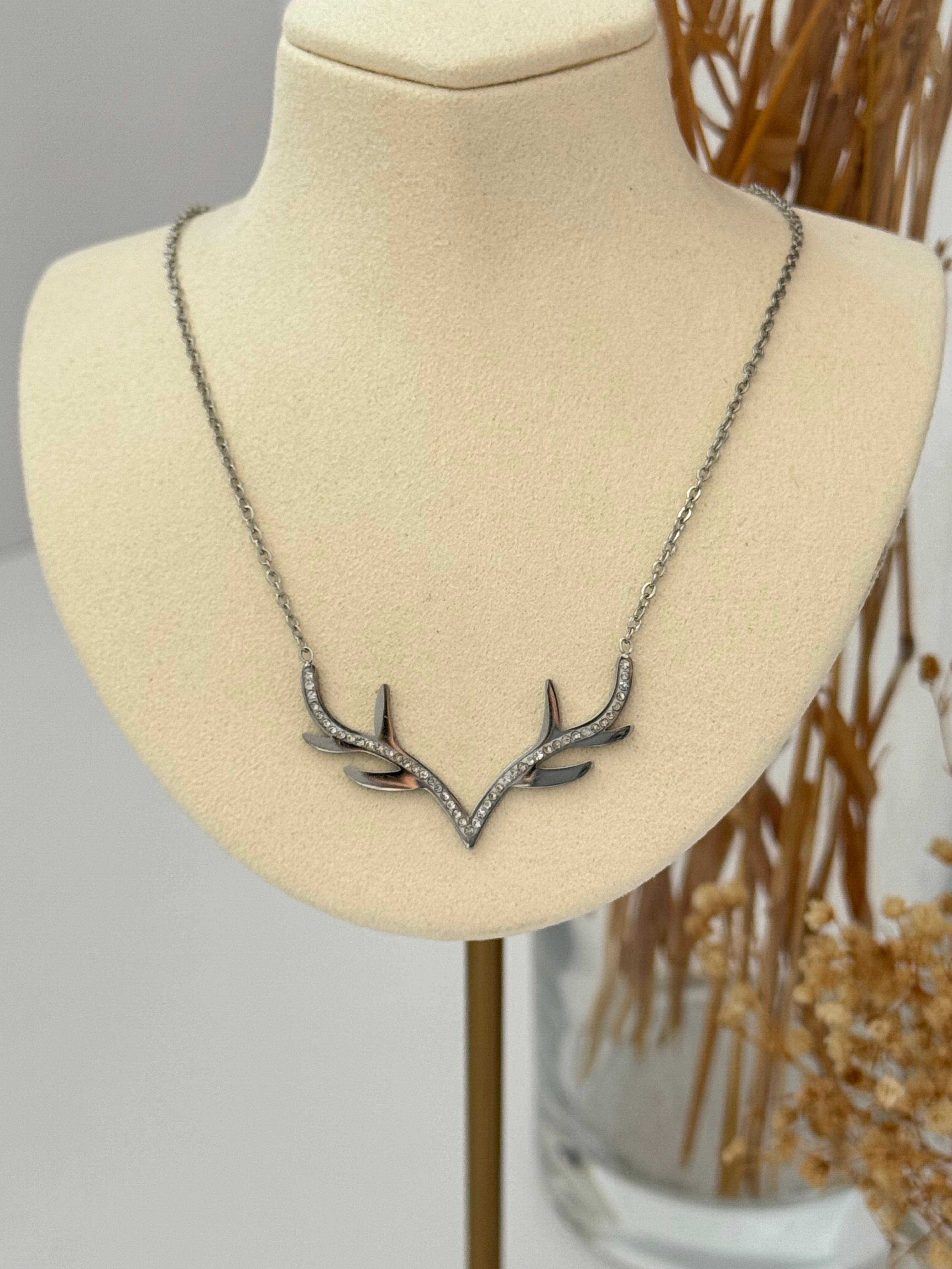 GEYİK DETAYLI İTHAL SİLVER ÇELİK KOLYE