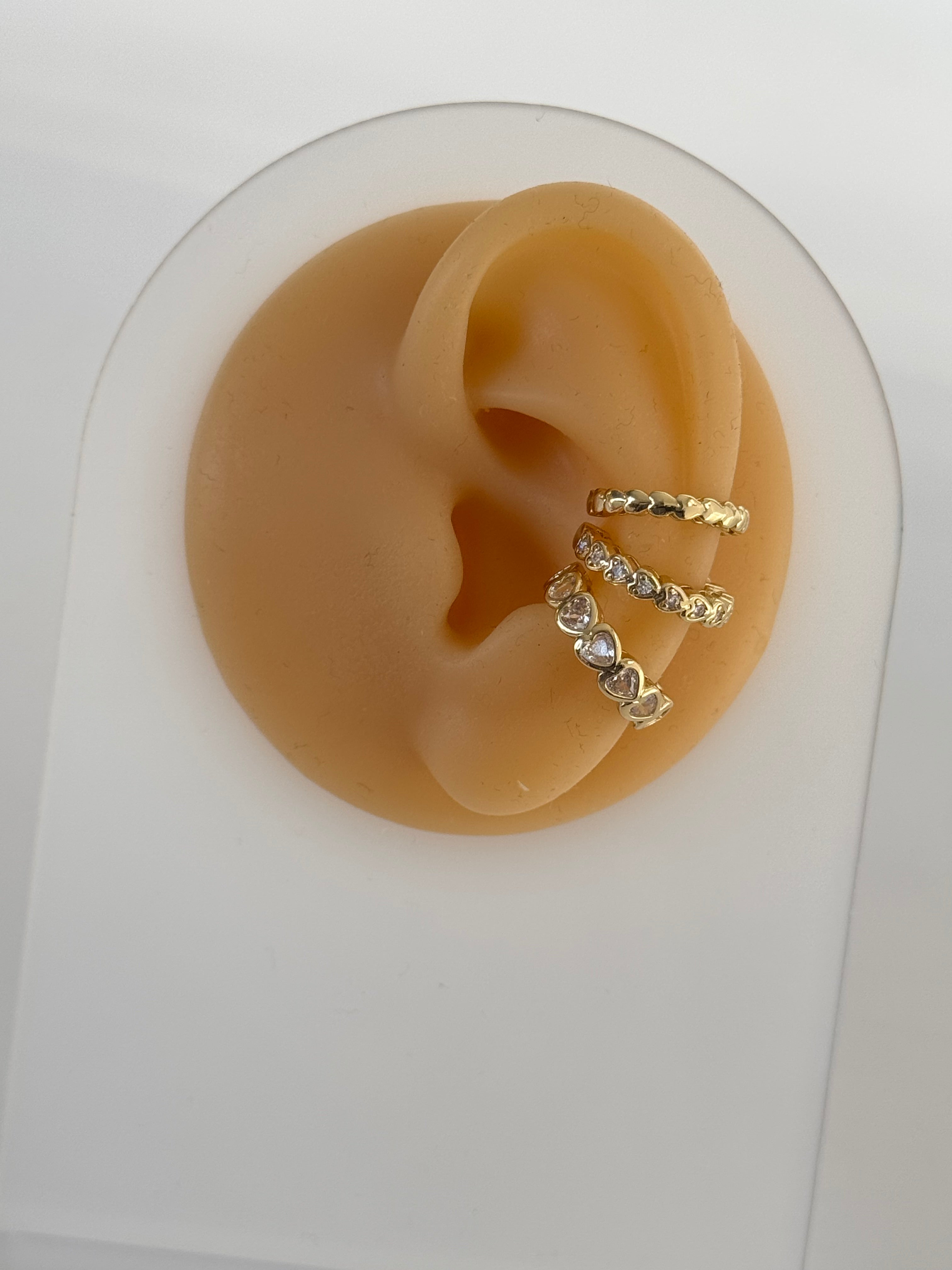 İTHAL 3LÜ KALP DETAYLI GOLD KIKIRDAK KÜPE SETİ EARCUFF