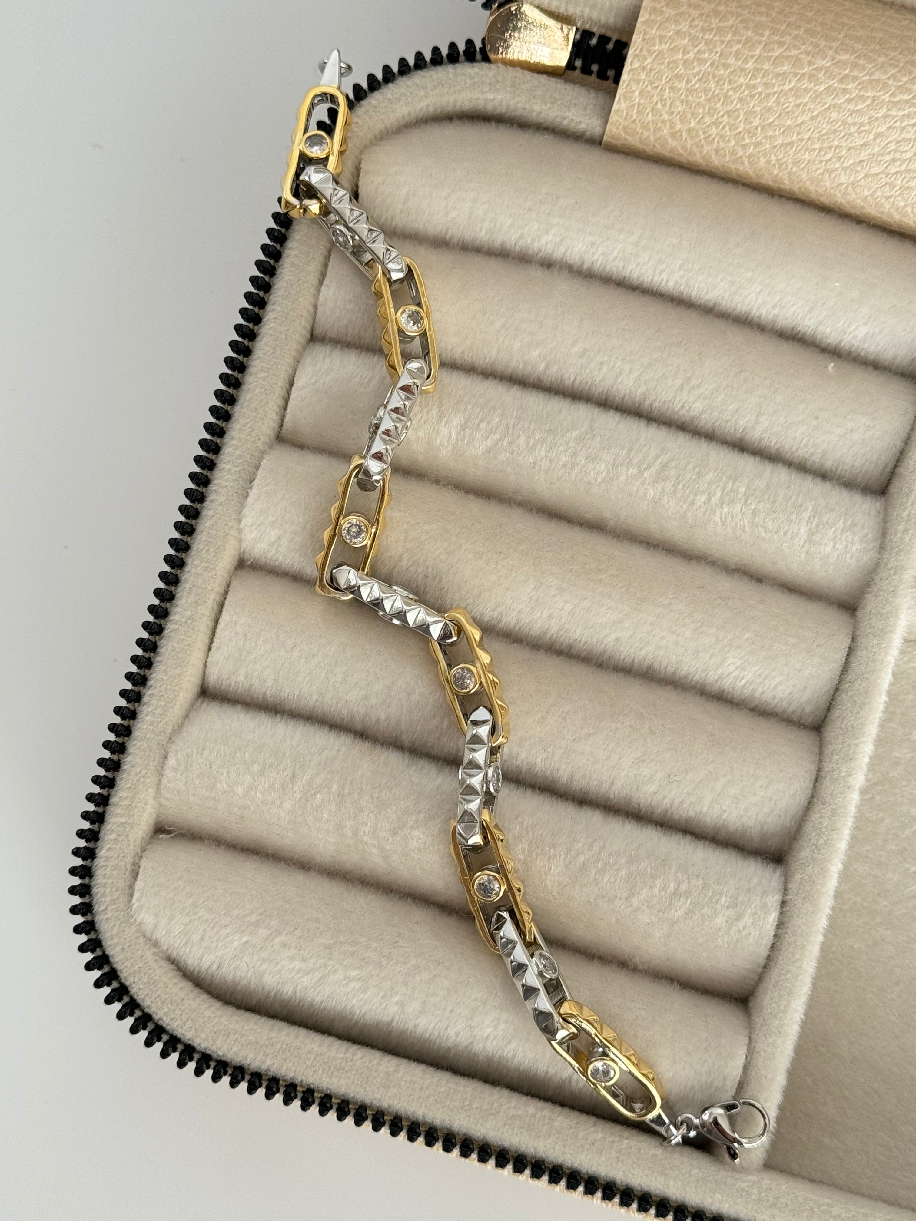 İTHAL TAŞ DETAYLI ÇİFT RENK ZİNCİR BİLEKLİK