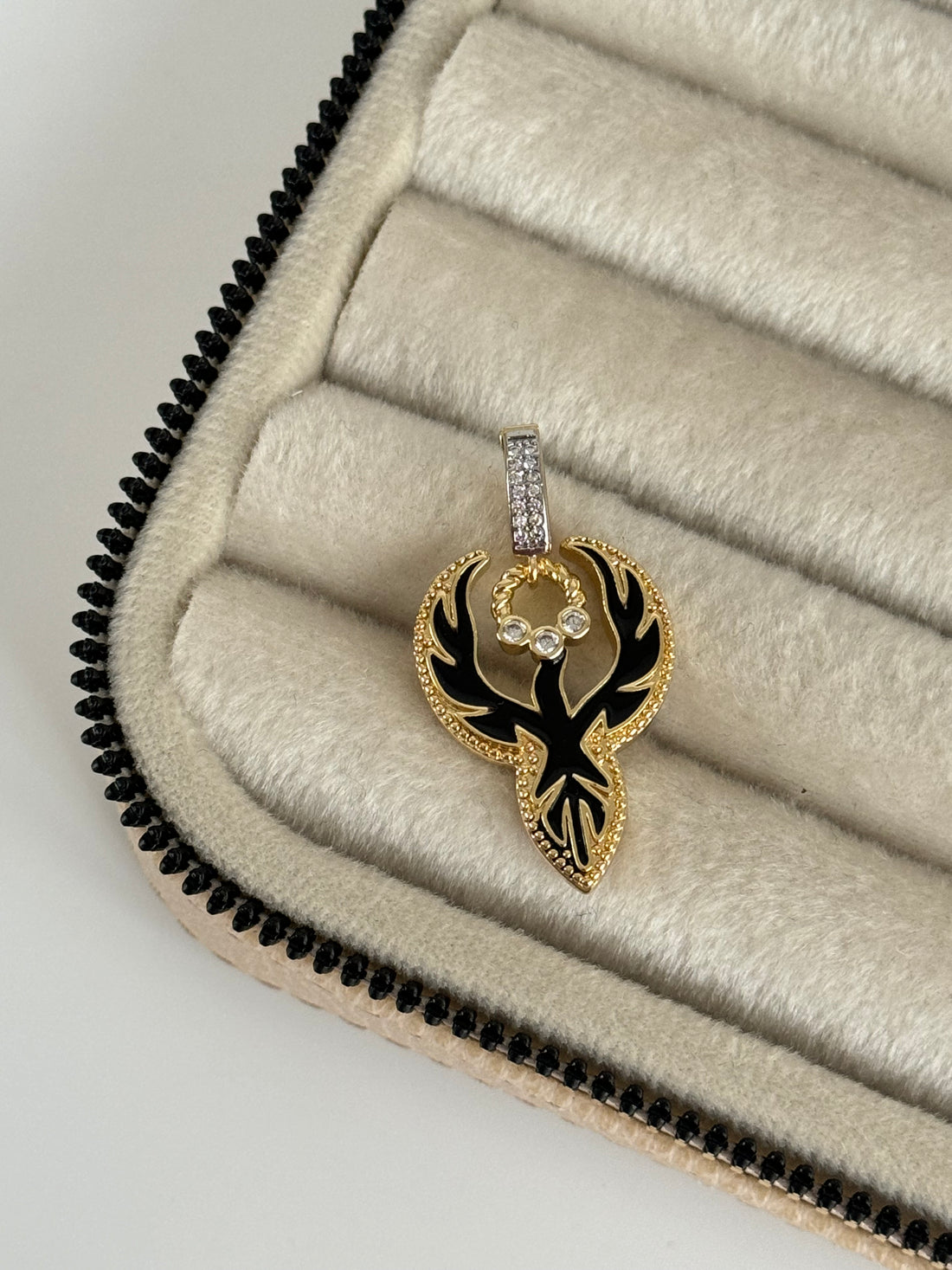 İTHAL ANKA KUŞU DETAYLI GOLD CHARM