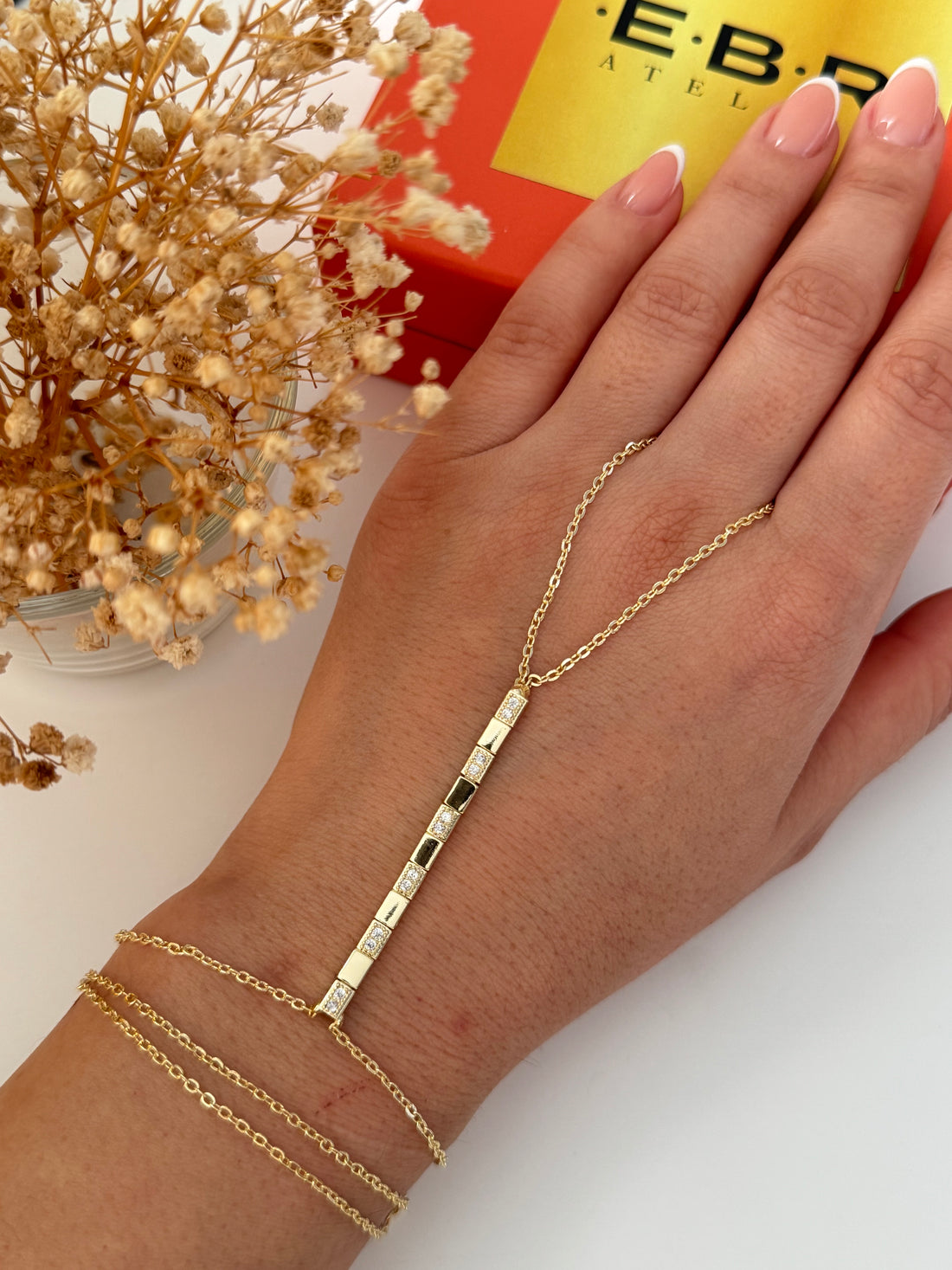 İTHAL TAŞ DETAYLI GOLD ŞAHMERAN
