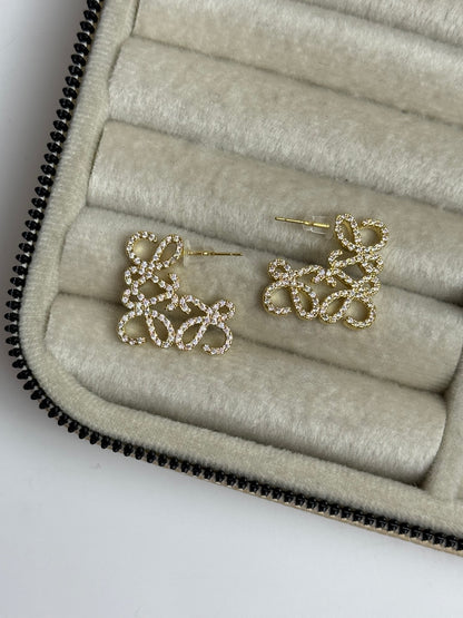 İTHAL TAŞLI MARKA MODEL GOLD KÜPE