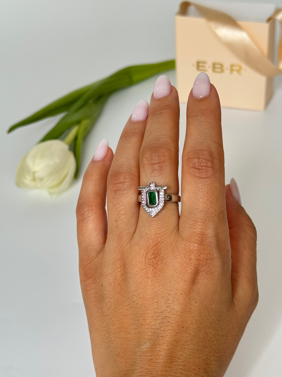 İTHAL YEŞİL TAŞLI ŞÖVALYE VİNTAGE SİLVER AYARLANABİLİR YÜZÜK