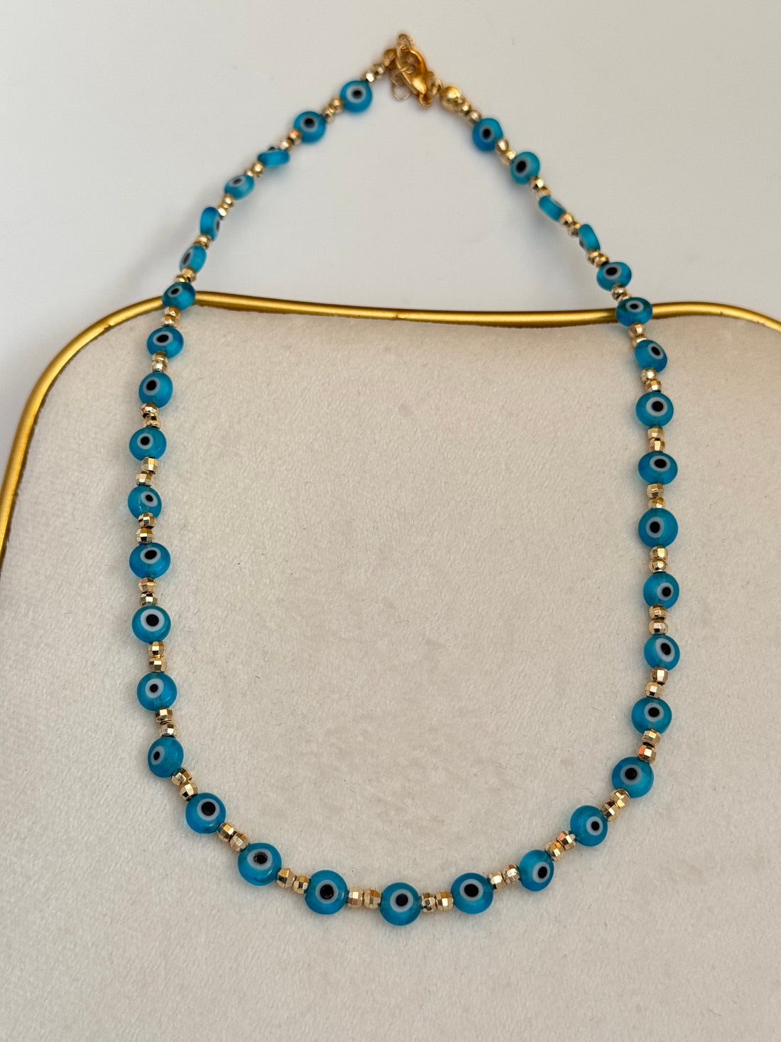 AURİ MAVİ NAZAR BONCUKLU ALTIN KAPLAMA DETAYLI KOLYE