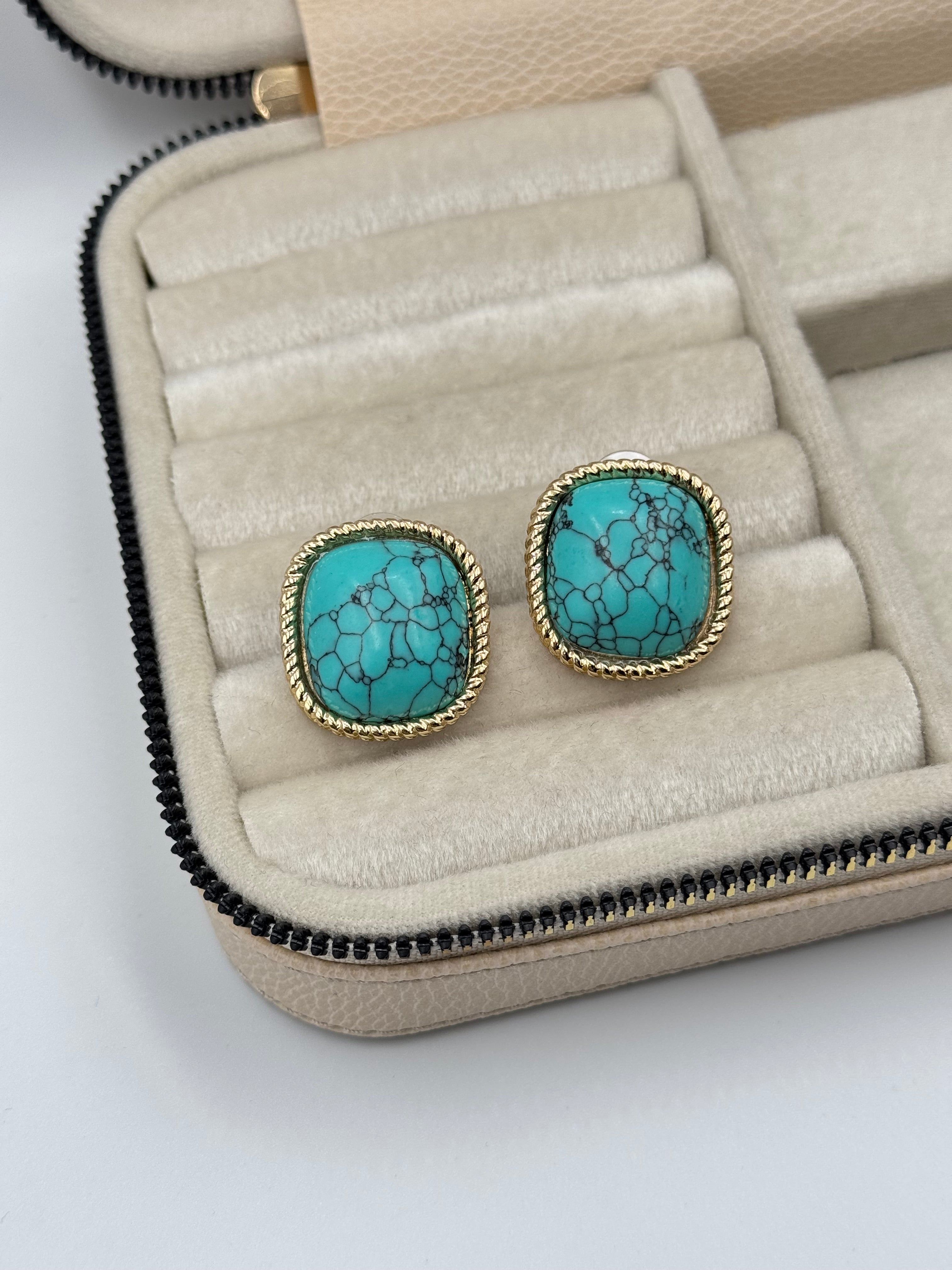 İTHAL FİRUZE TAŞ GÖRÜNÜMLÜ KÜPE