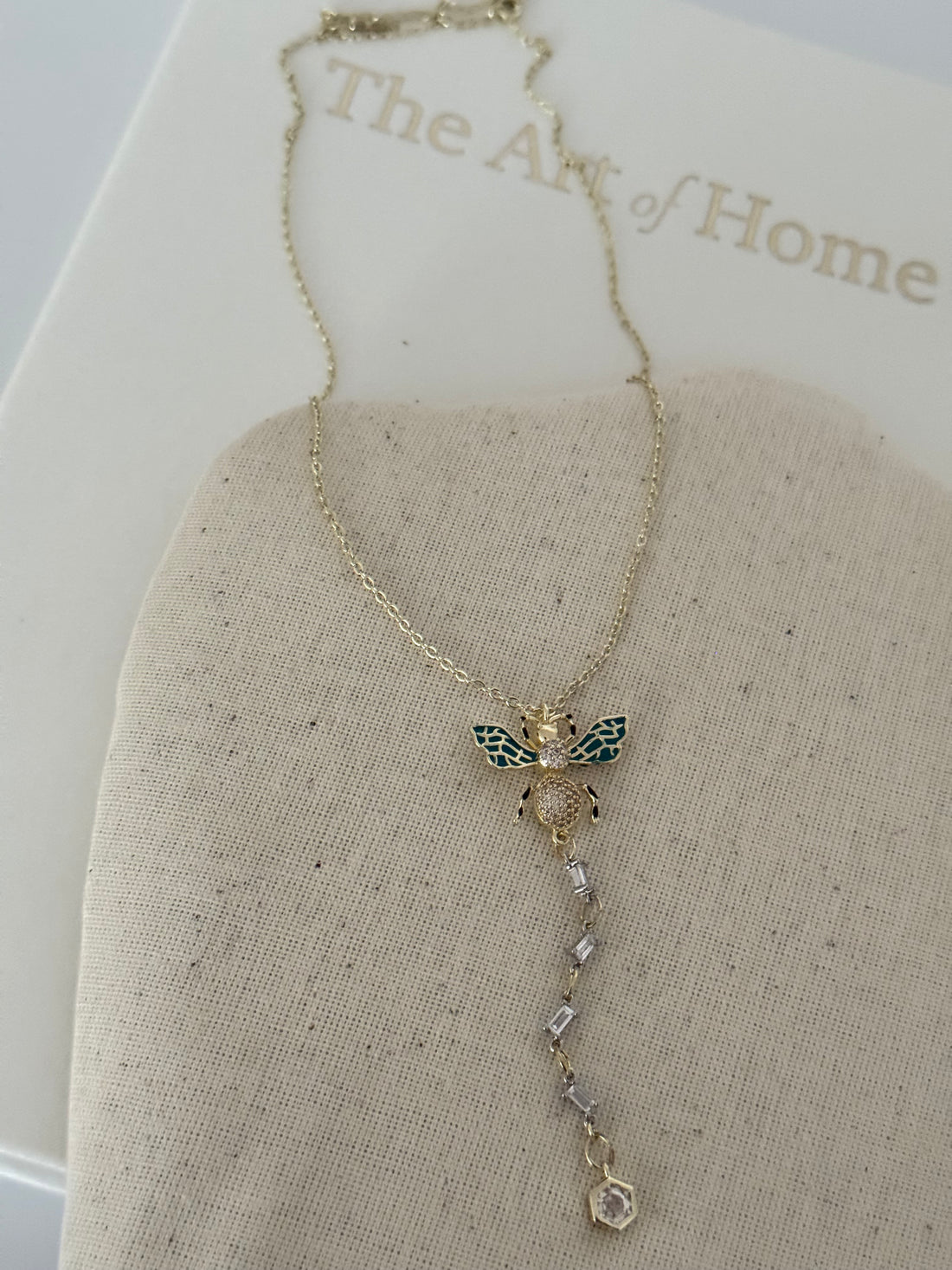 ALİX KELEBEK DETAYLI GOLD Y KOLYE