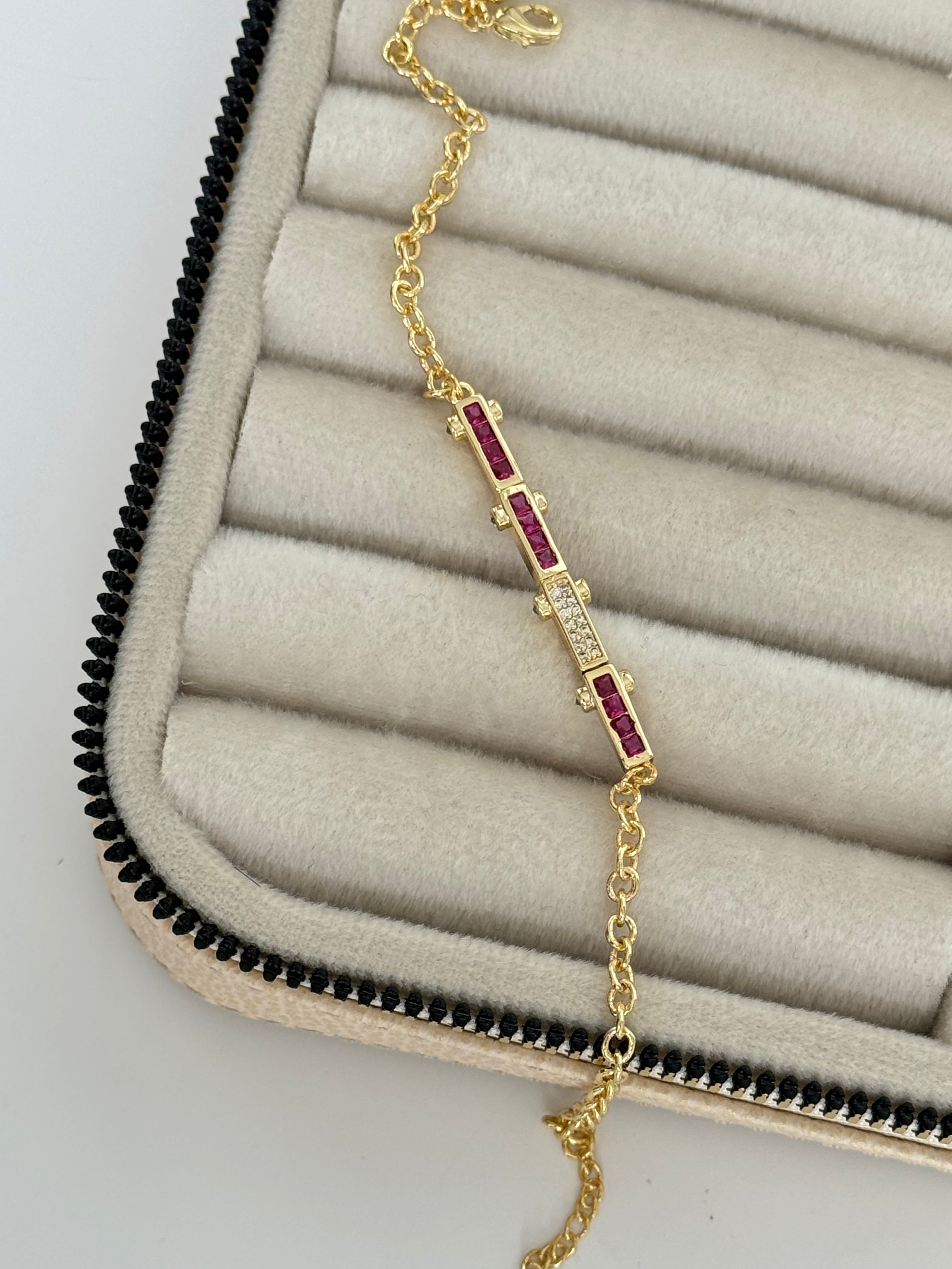 AVİN FUŞYA TAŞ DETAYLI GOLD BİLEKLİK