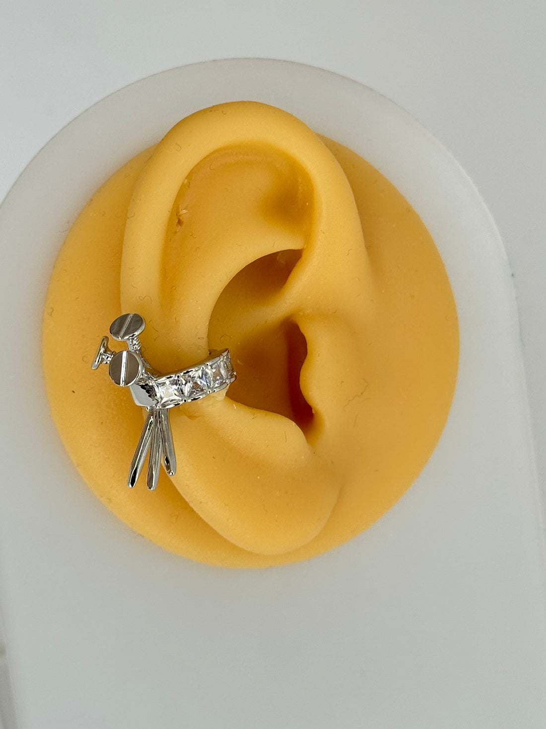 İTHAL ÇİVİ DETAYLI SİLVER EARCUFF KIKIRDAK KÜPE
