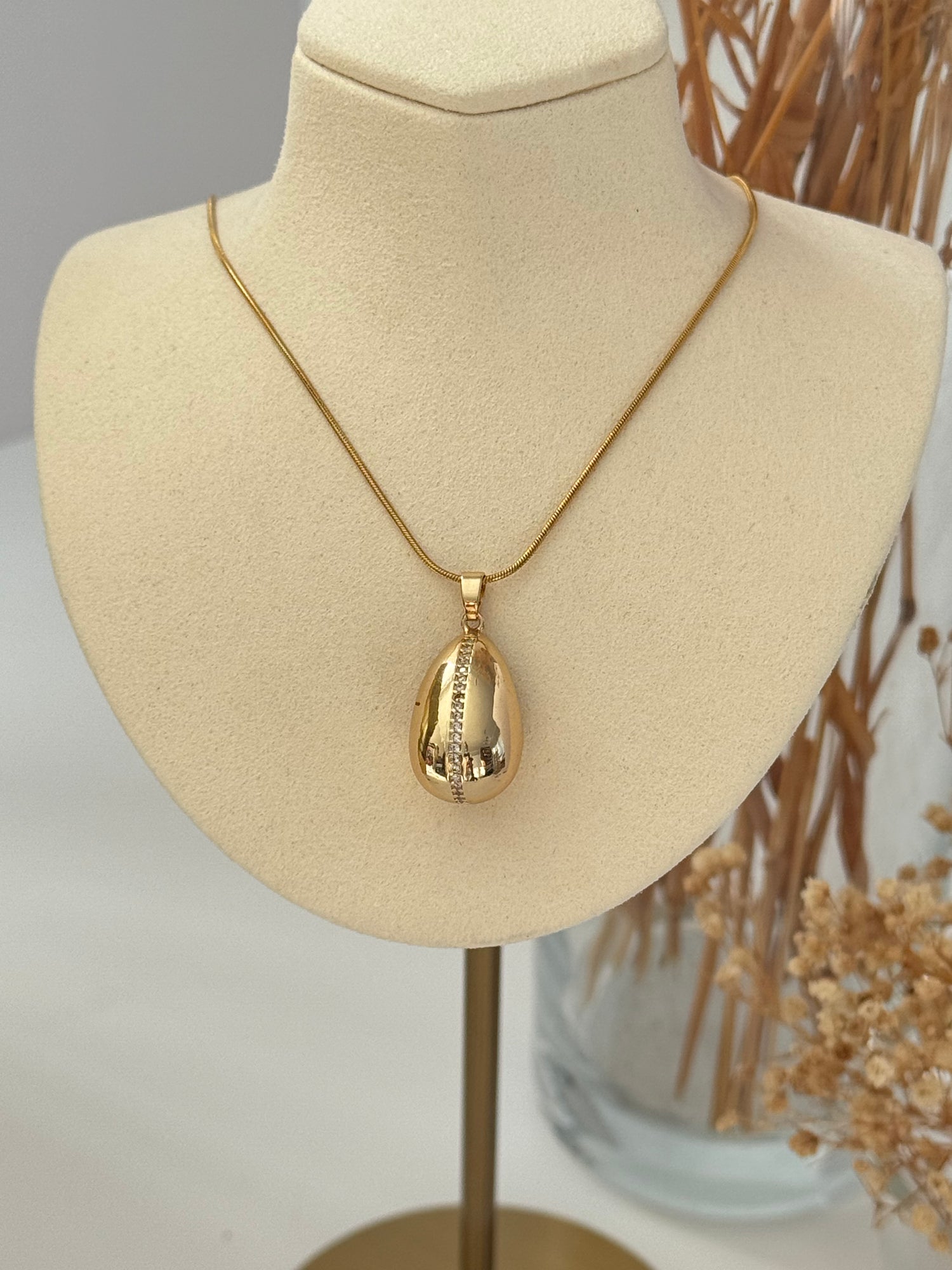 DAMLA DETAYLI MARKA MODEL GOLD ÇELİK KOLYE