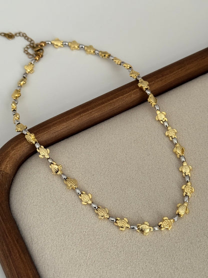 VESTA KAPLUMBAĞA DETAYLI GOLD KOLYE