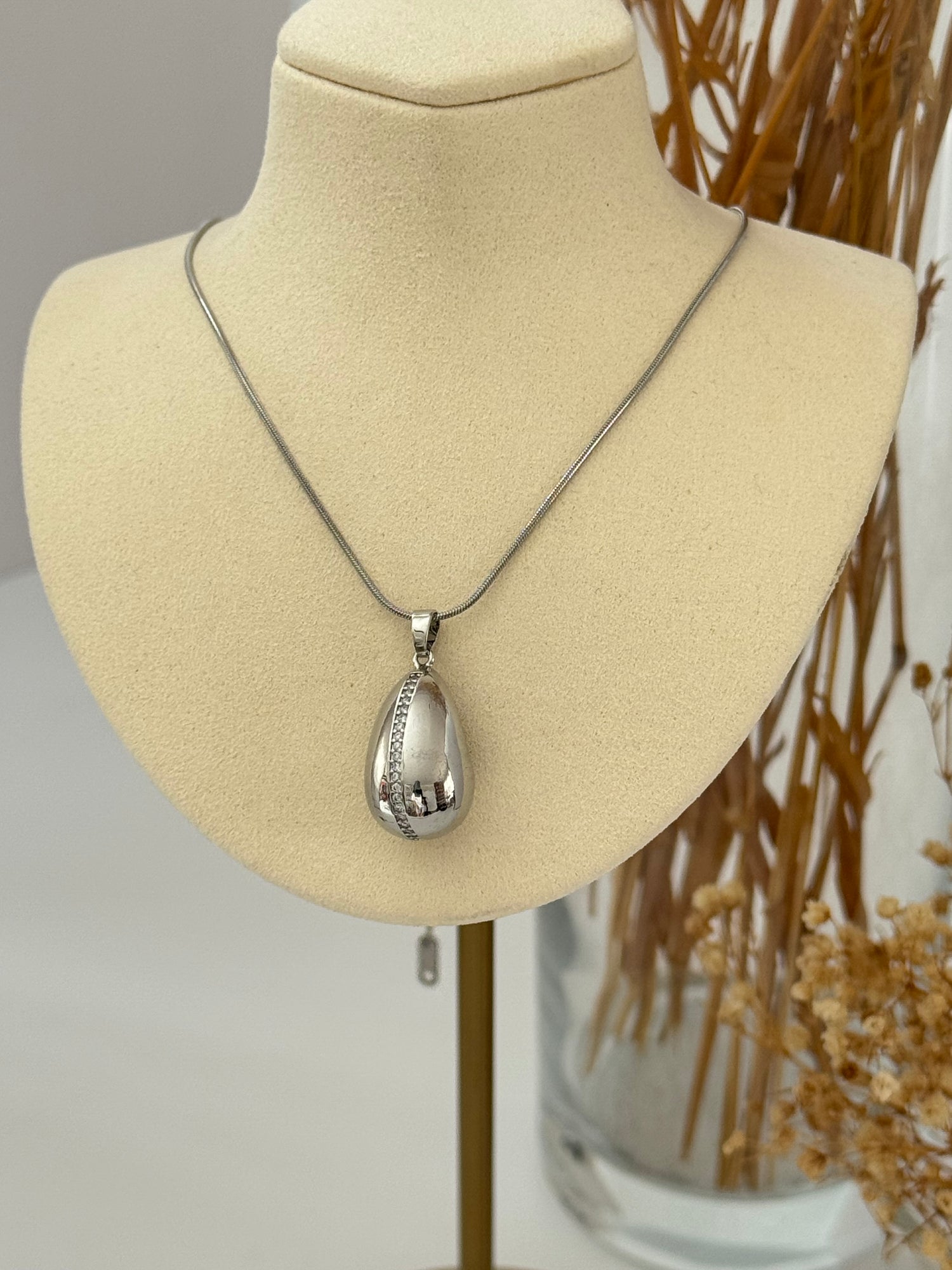 DAMLA DETAYLI MARKA MODEL SİLVER ÇELİK KOLYE