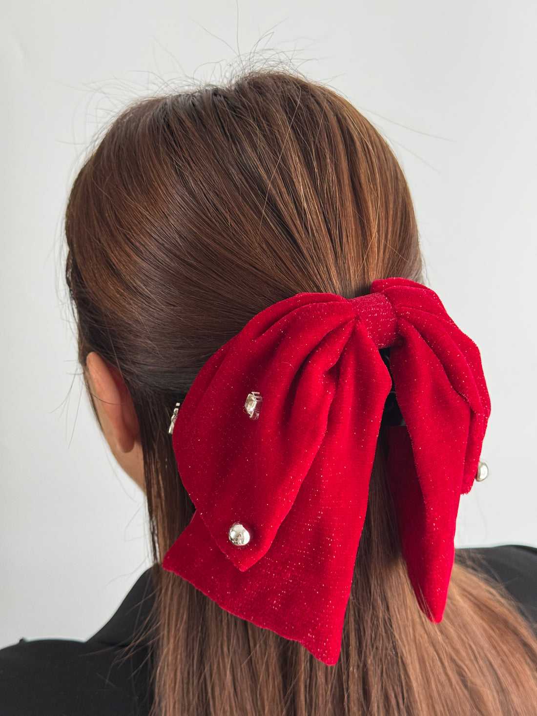 İTHAL KIRMIZI KADİFE FİYONKLU MANDAL TOKA