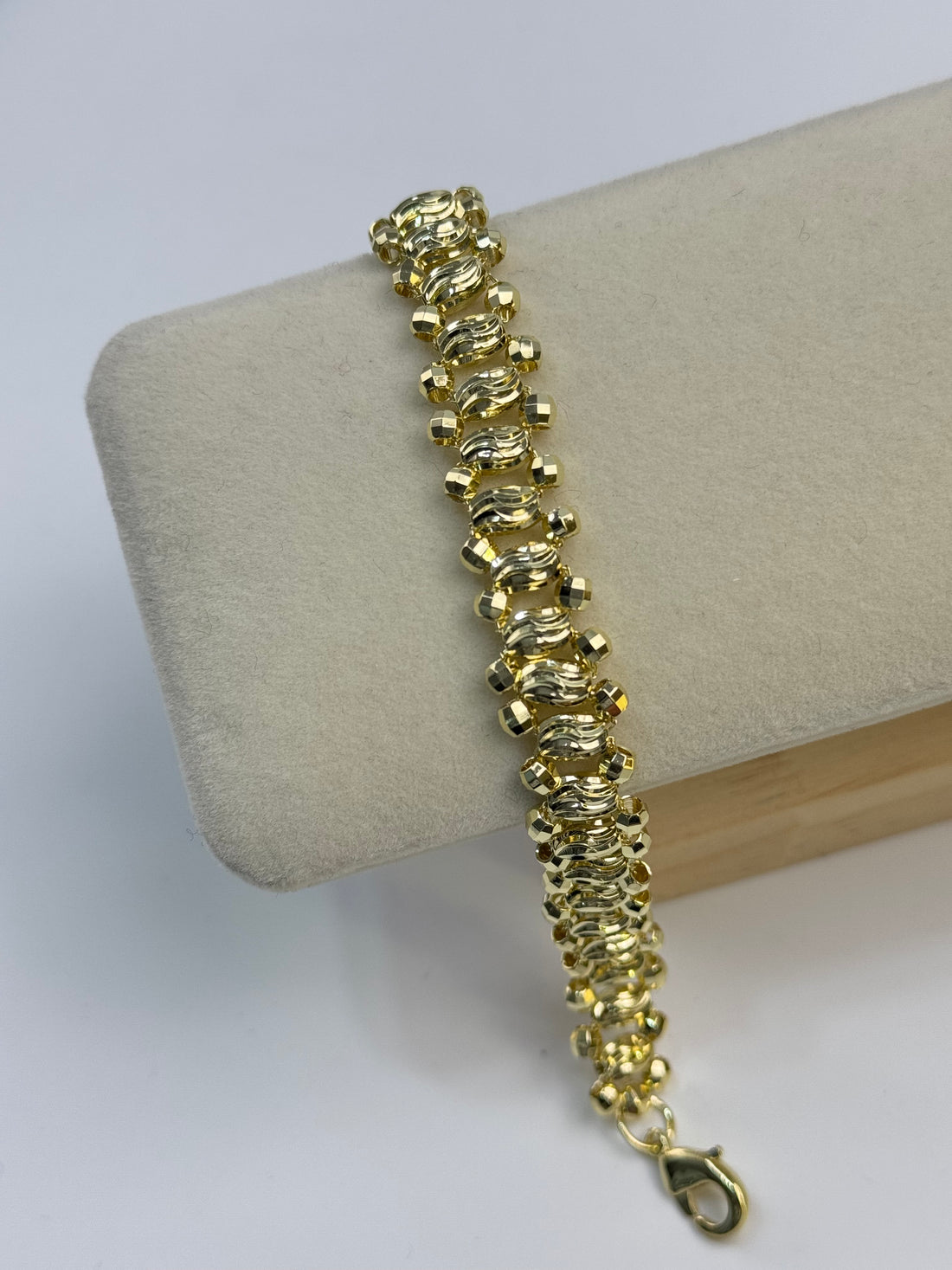 İTHAL DORİKA DETAYLI GOLD BİLEKLİK